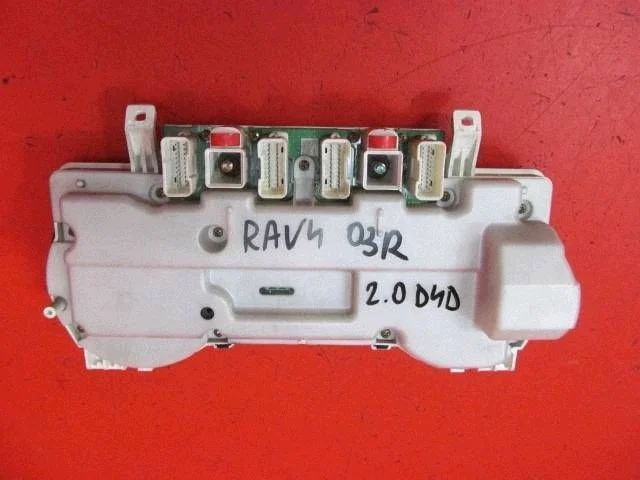 Toyota RAV4 II 2.0 D-4D mittaristo 83800-4A091