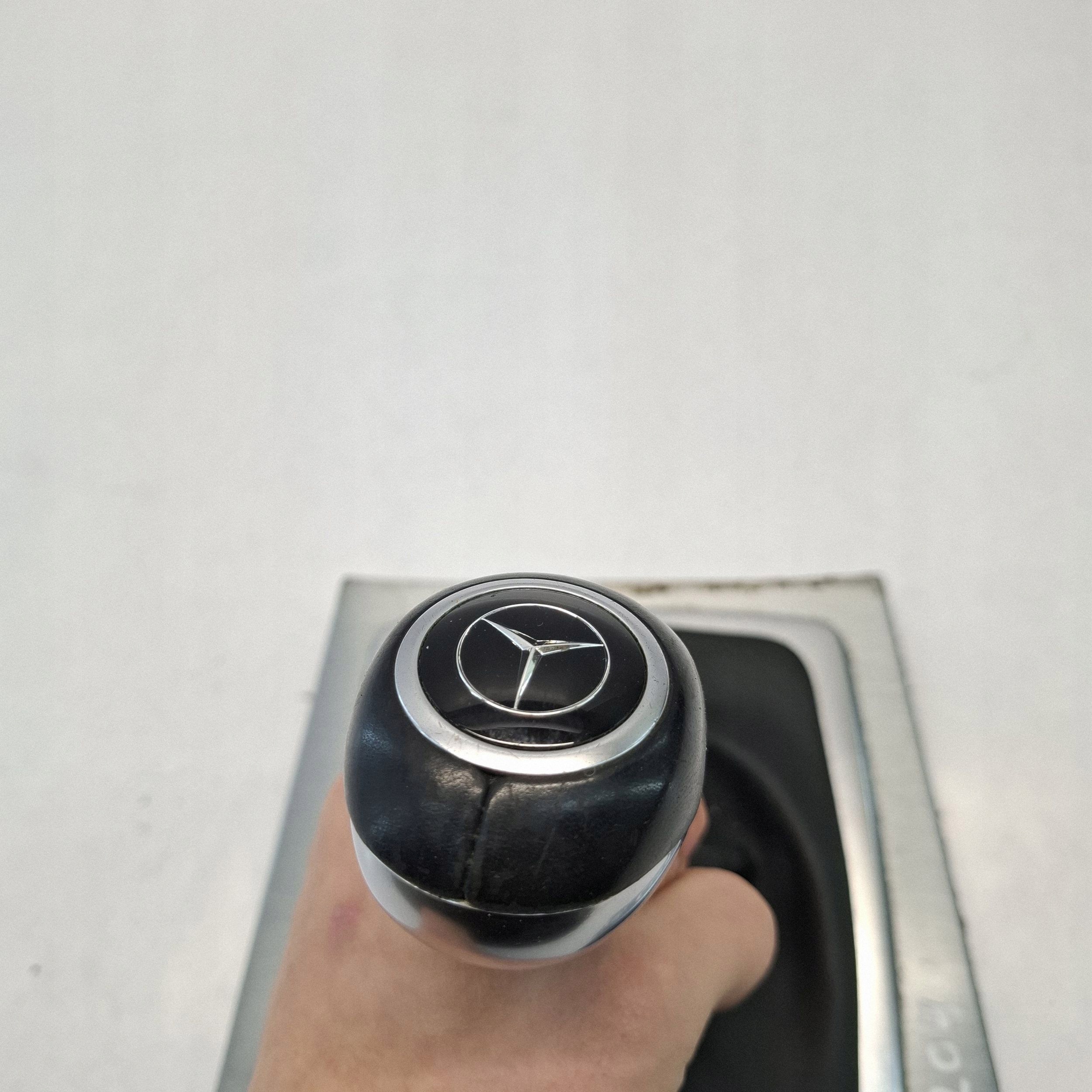 Pompe à eau Mercedes-Benz C W204 2012 ATH22928 image 4