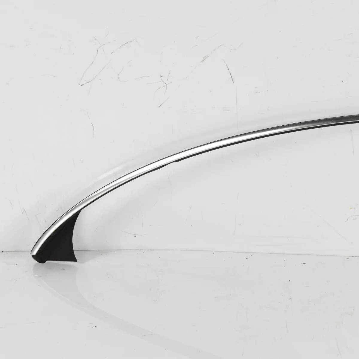 Moldura Techo Mercedes CLA C118 Cromada Usada image 4