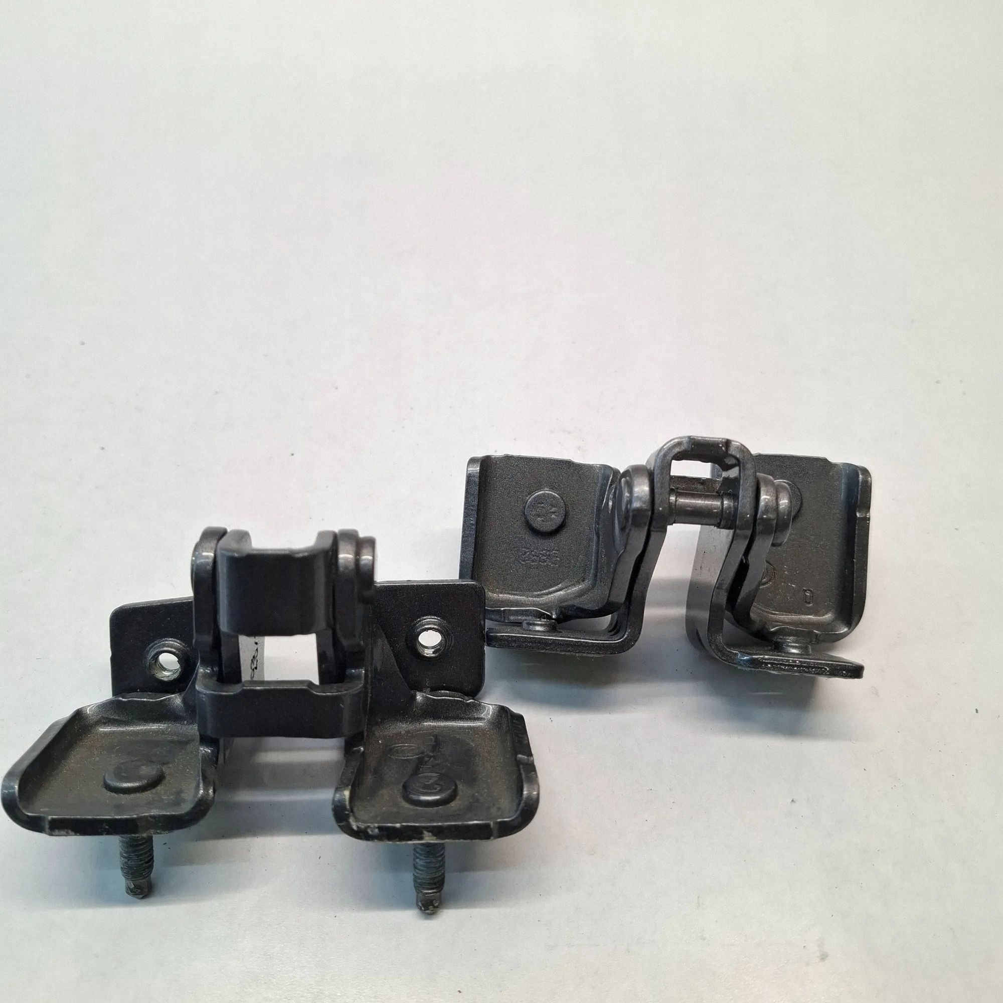 Scharnier Heckklappe Mercedes A W177 Rechts image 3