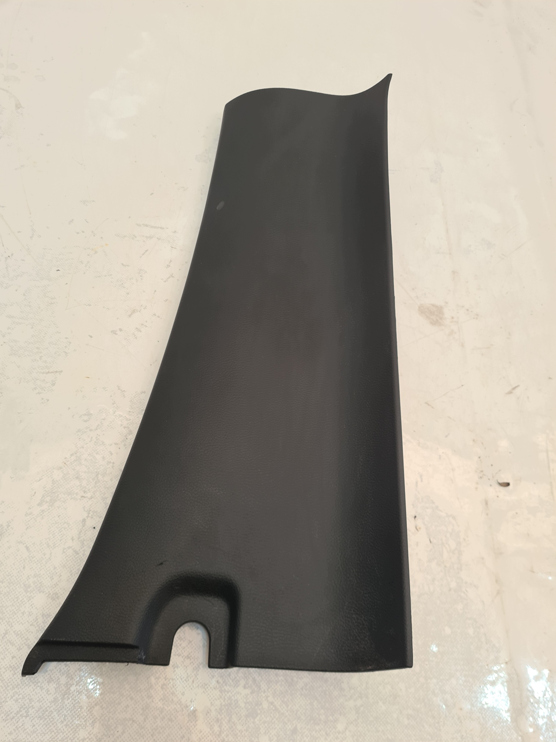 Dodge RAM V 19- Cache Pilier C Droit 6BN42TX7AA image 2