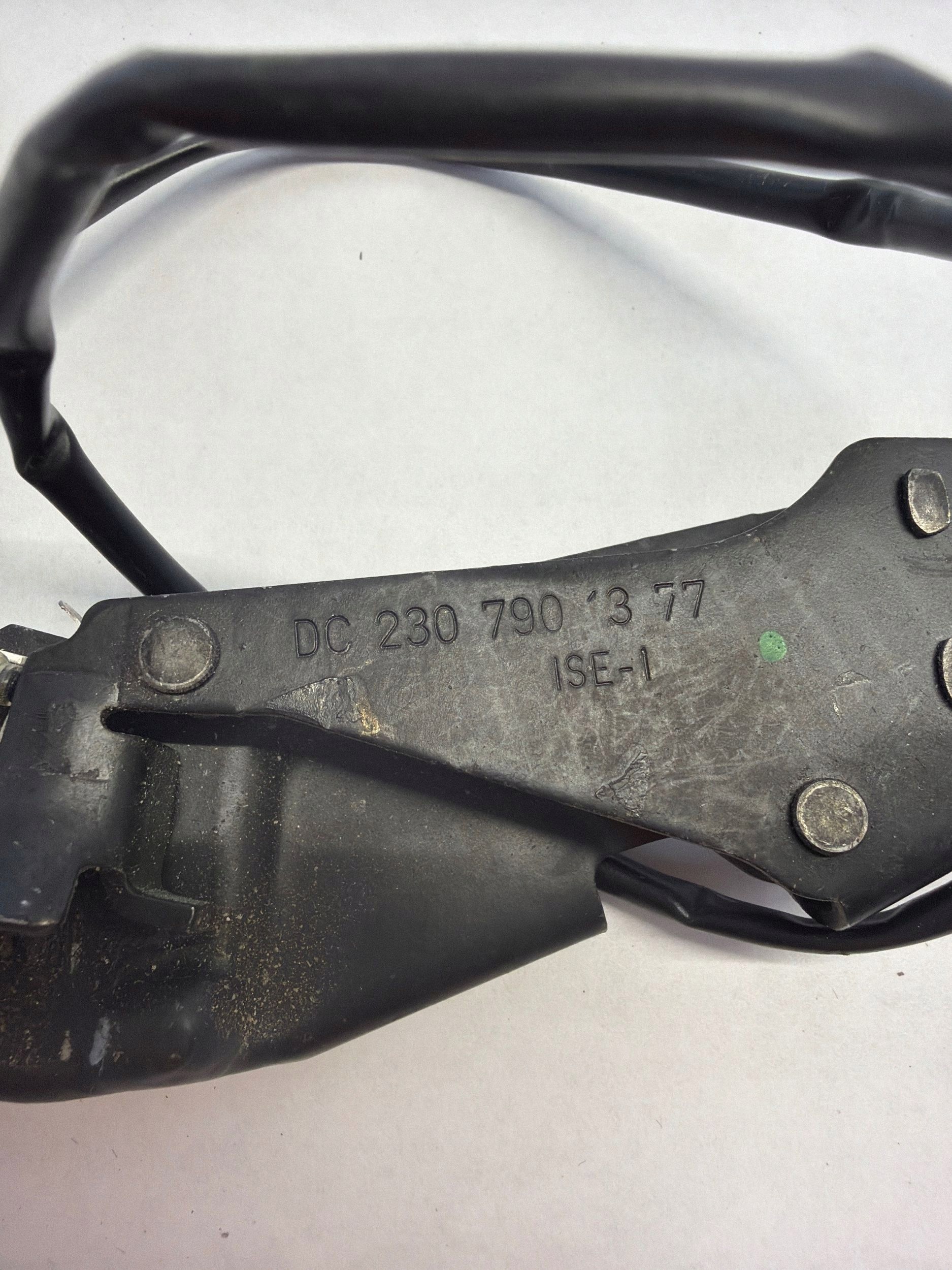 Fechadura Teto SLK R171 2008 Esquerda OEM 2307901377 image 9