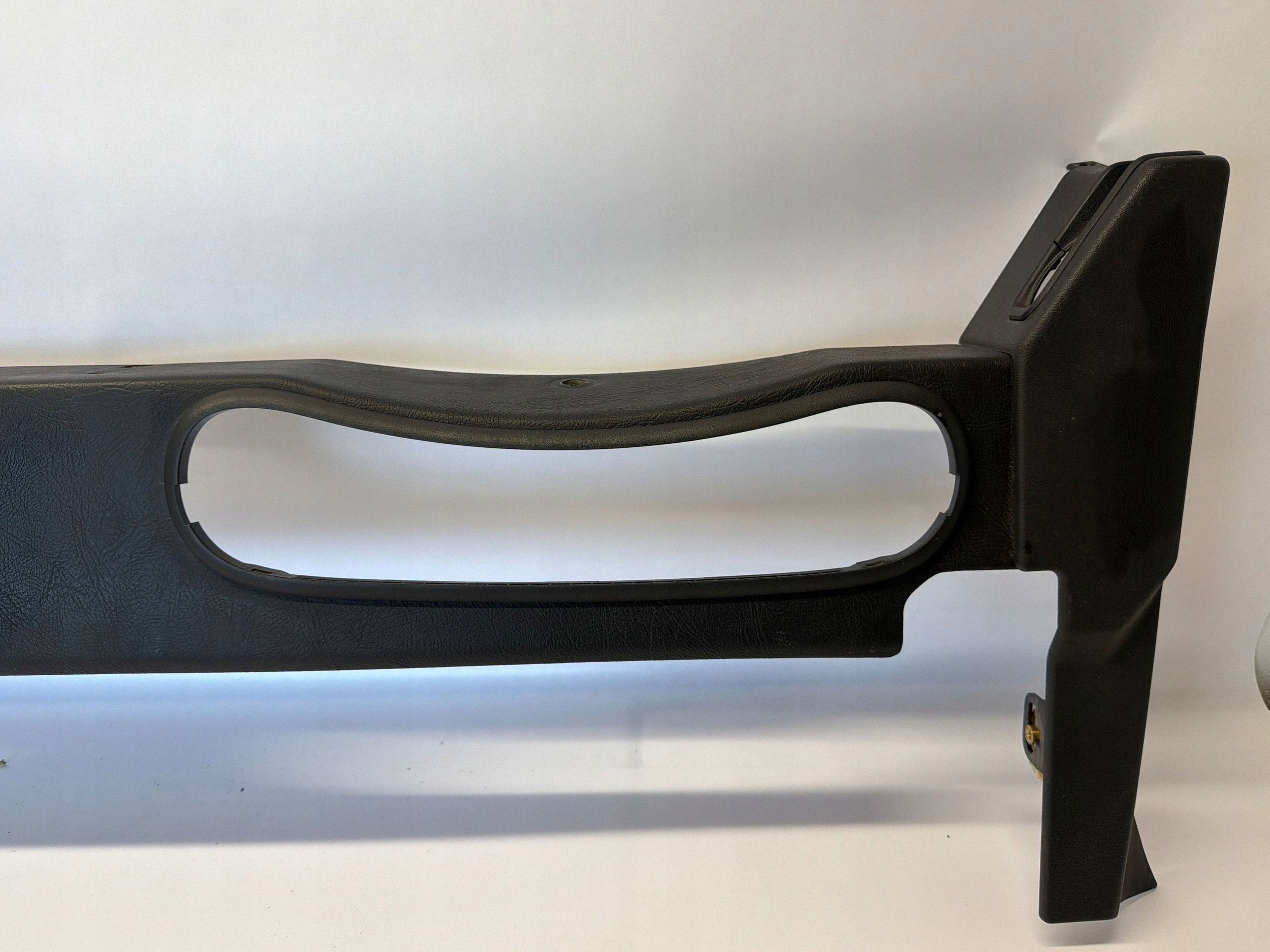 Niskituen suojus Mercedes R170 2.0 99 744