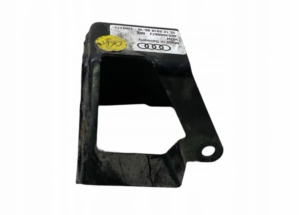 Audi e-tron 2019 airco compressor klauw 4KE260087J image 4