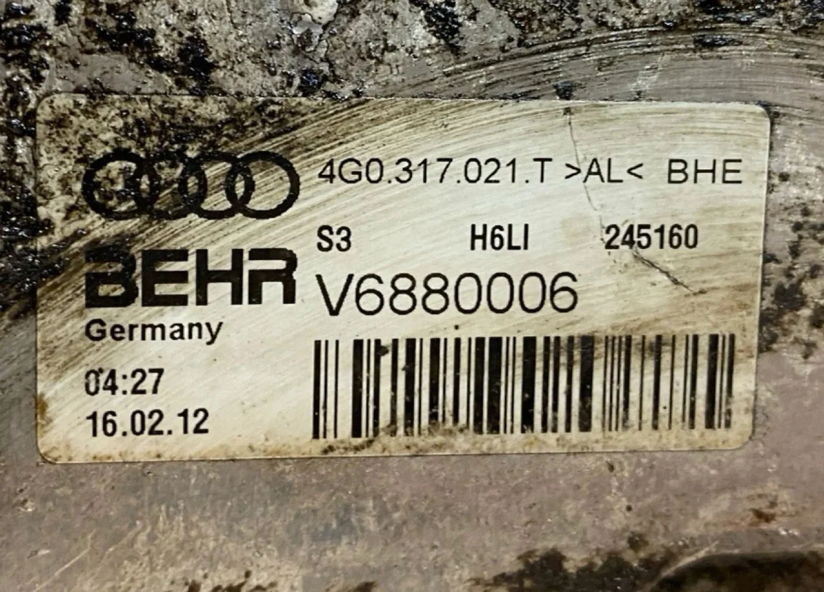 Audi A6 S6 C7 4G0317021T Refroidisseur d'huile image 6