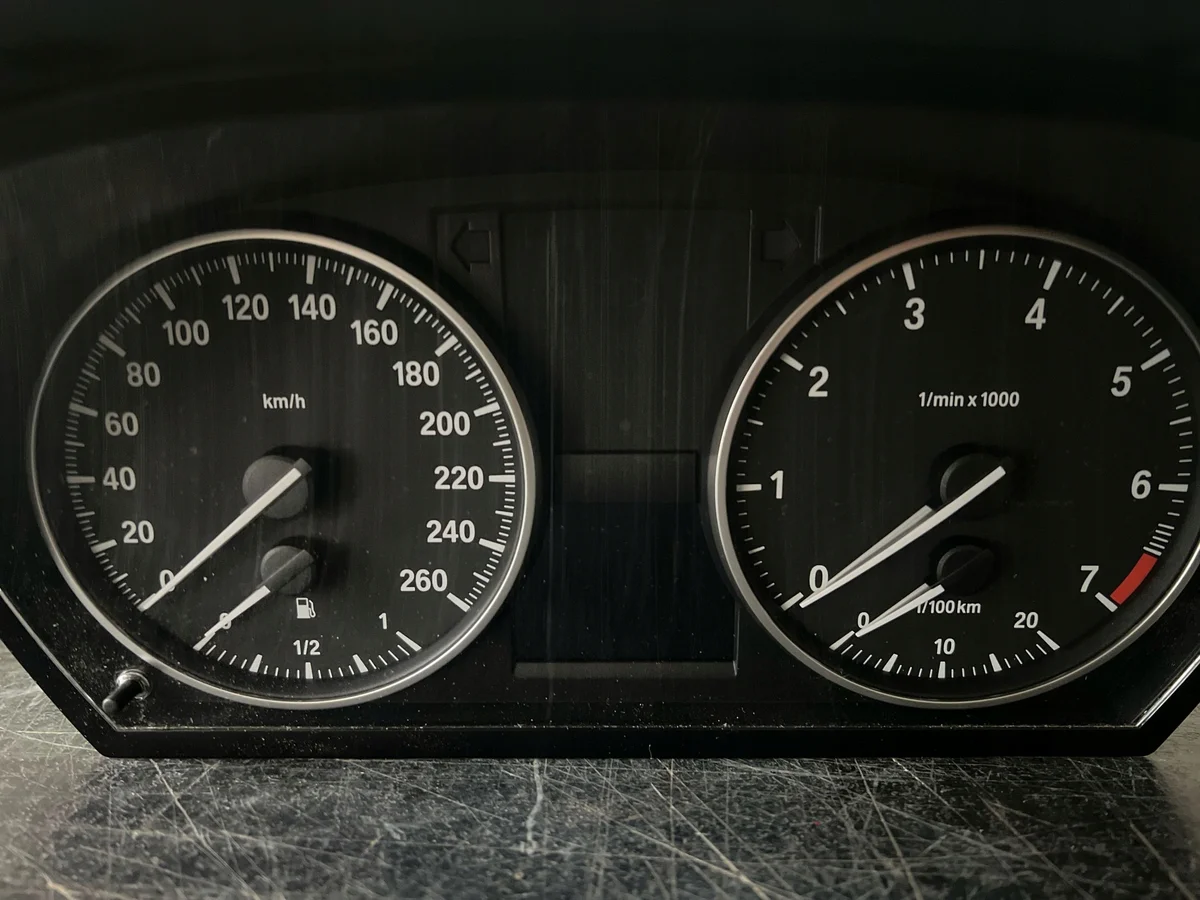 Compteur BMW X1 E84 E90 E91 E92 E93 Essence image 2