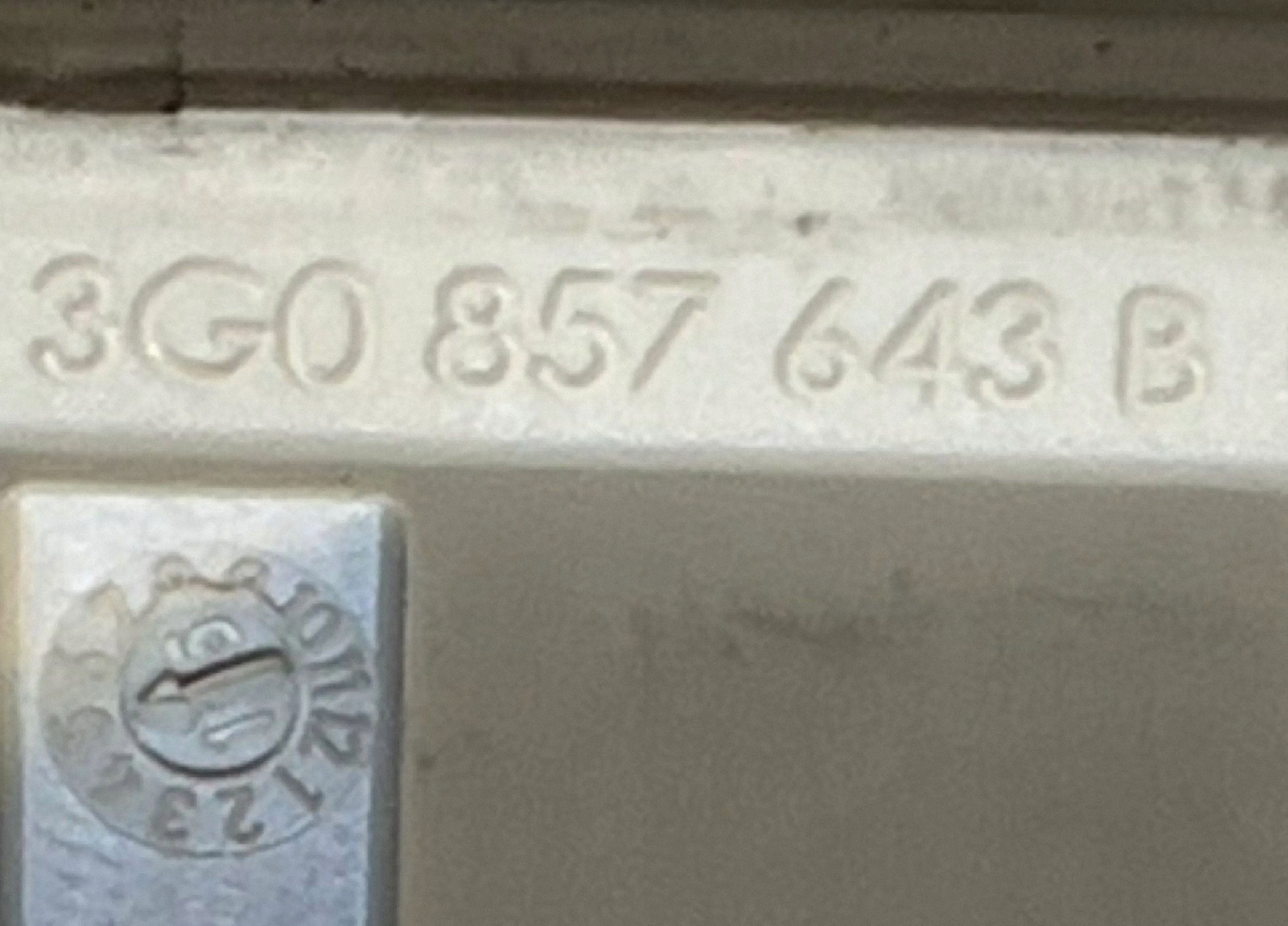 Poignée de ciel Volkswagen OE 3G0857607B image 3