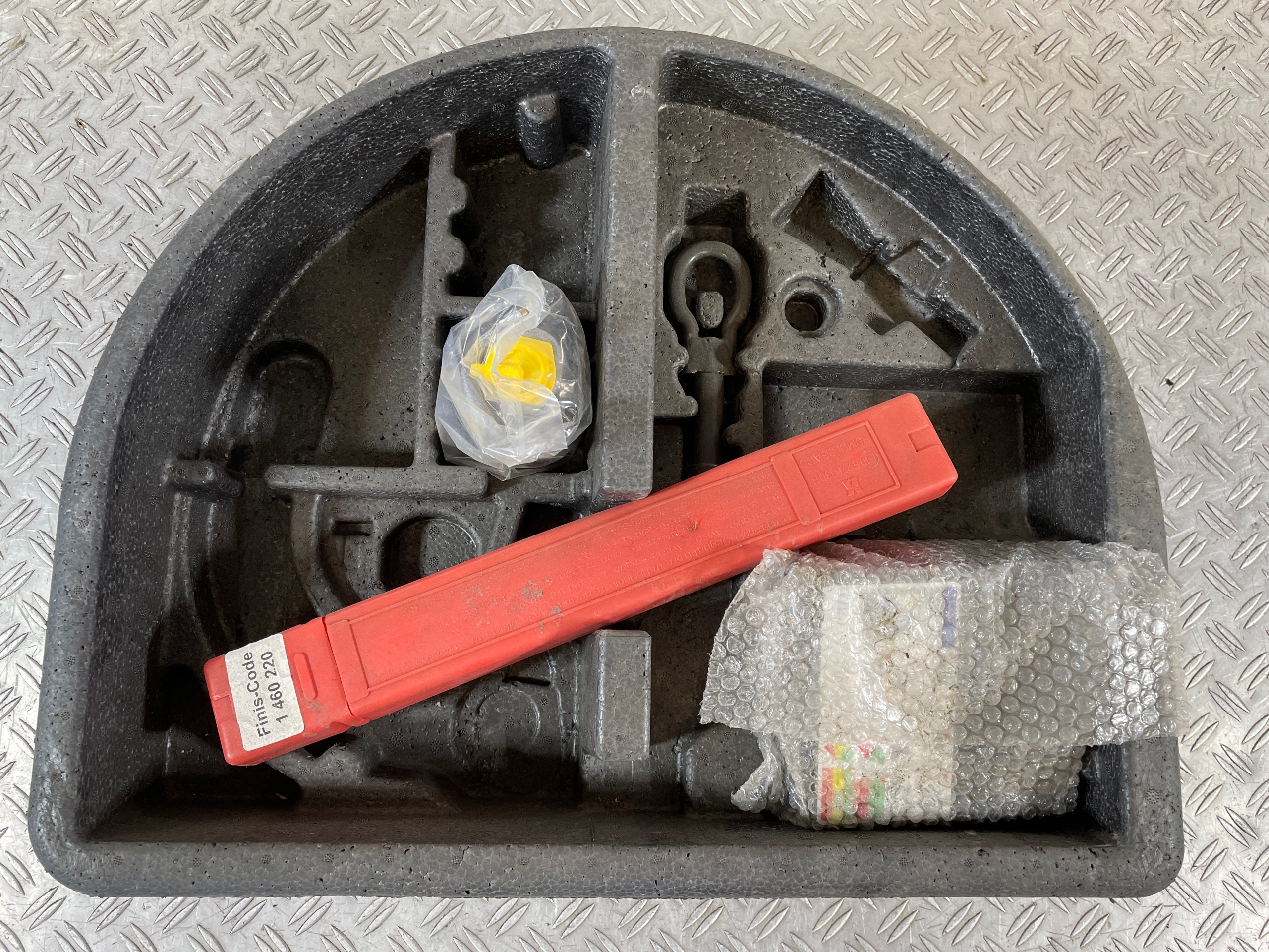 Einsatz Ersatzrad Ford Fiesta Mk7 Styropor