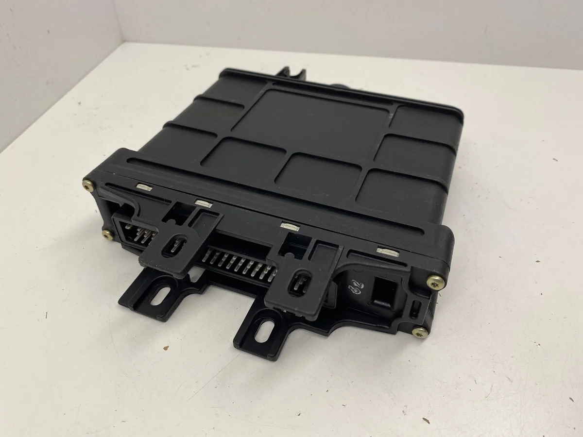 Boîtier de commande boîte auto VW Golf III 1.8 5WK3362A image 4