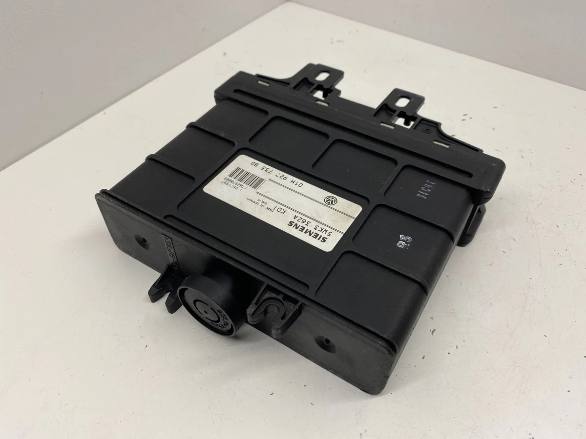 Boîtier de commande boîte auto VW Golf III 1.8 5WK3362A image 6