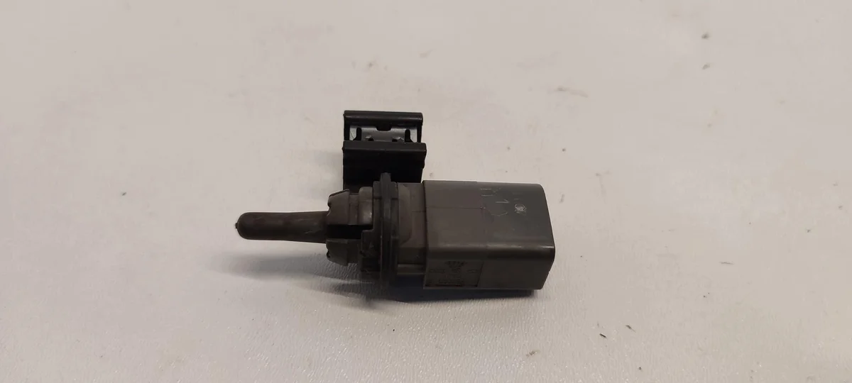Sensor de Temperatura Externa VW Tayron Tiguan III image 3