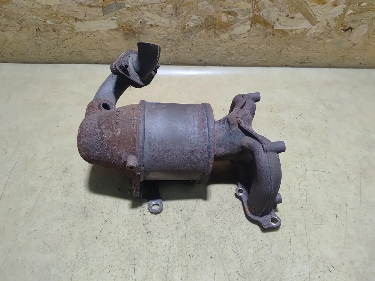 Catalyseur Ford Fiesta MK7 1.25 1.4 8V215G232BA