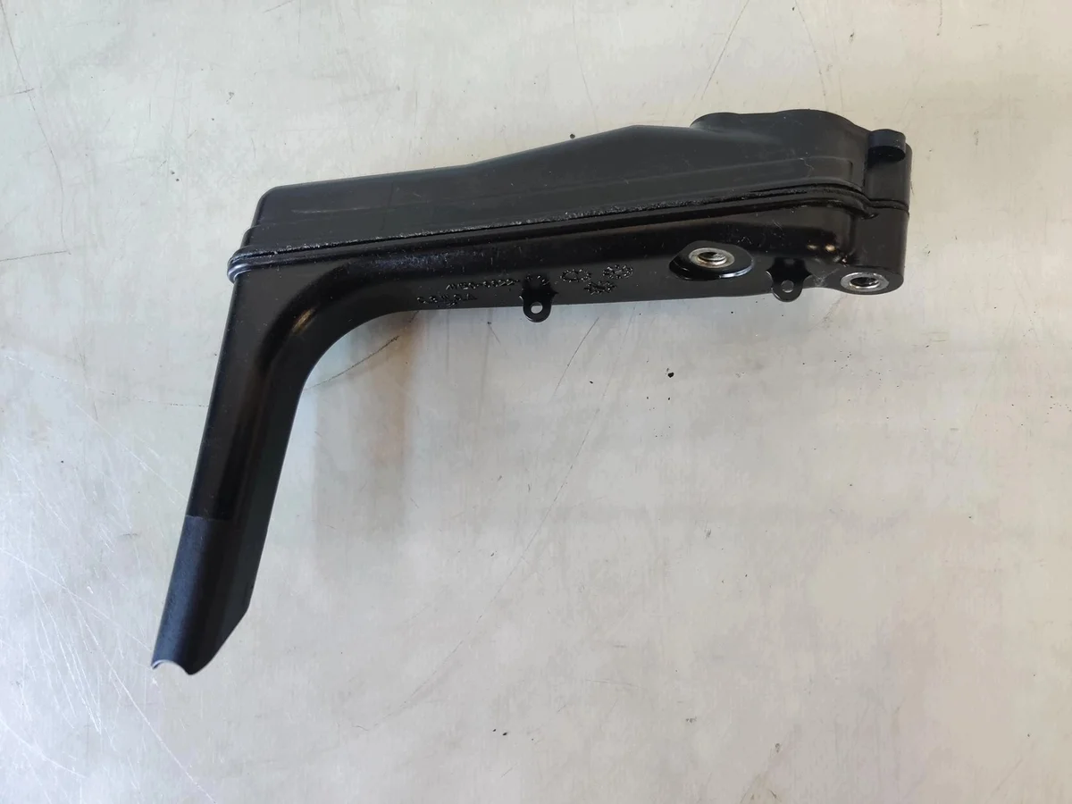 Oljefälla 4M53-6622-FC Ford Begagnad