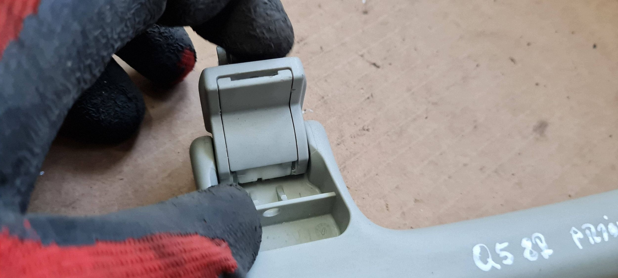 Audi Q5 SQ5 8R Manija Techo Izq/Der OEM 8R0857607 image 7