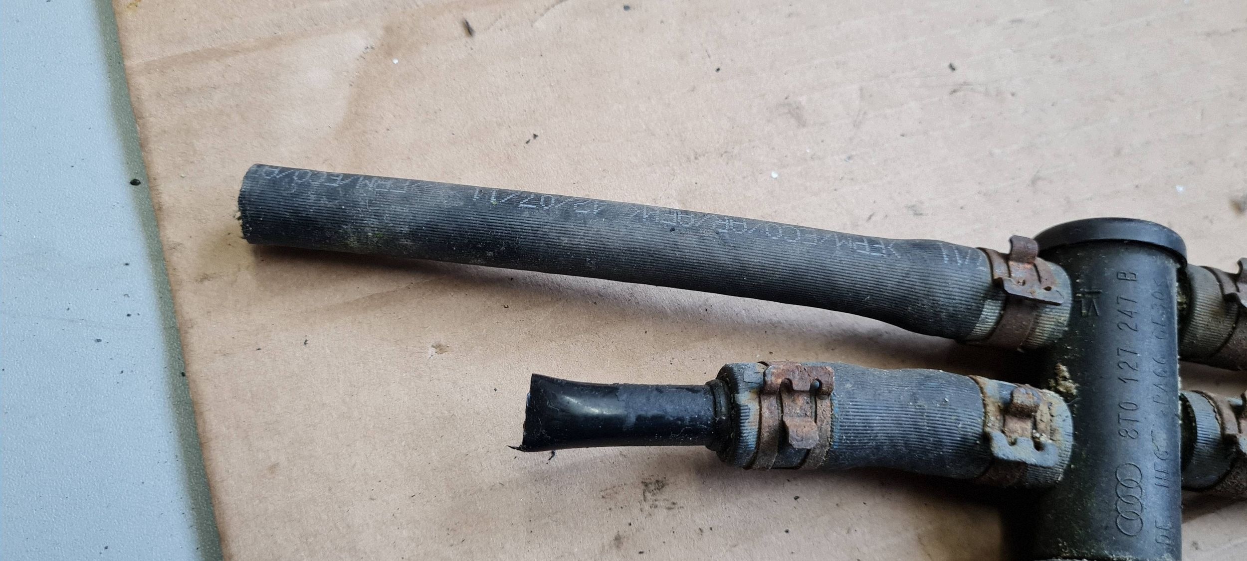 Polttoaineen jakoventtiili Audi A4 B8 2.0 TDI
