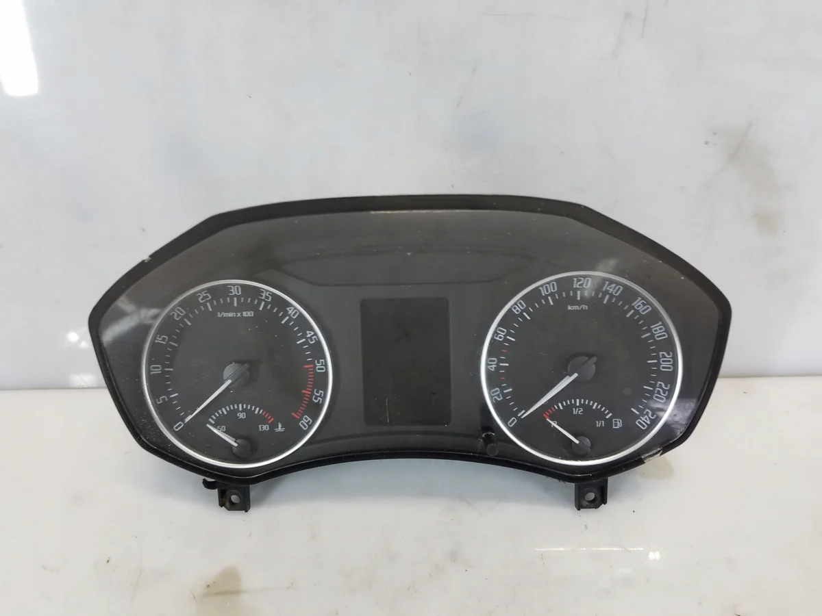 Compteur Skoda Octavia II 1.6 TDI 1Z0920803S