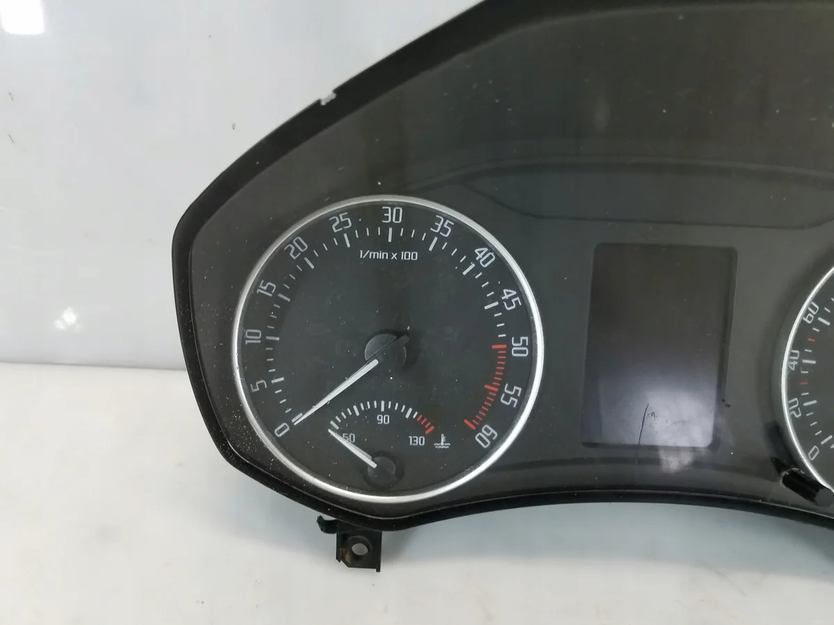 Skoda Octavia II Lift Instrument Cluster 1.6 TDI