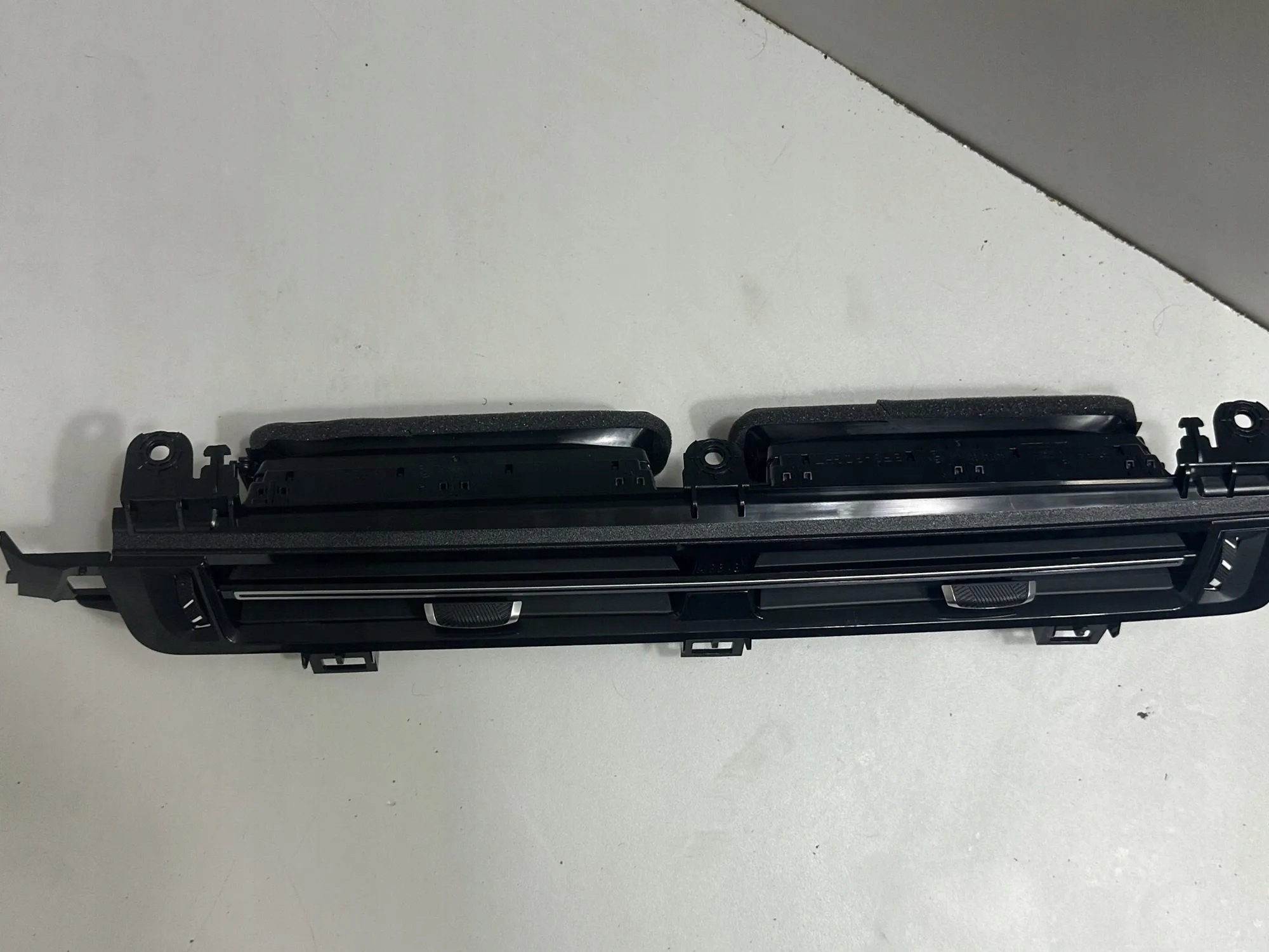 Bico Ar BMW 2 U06 Active Tourer Usado