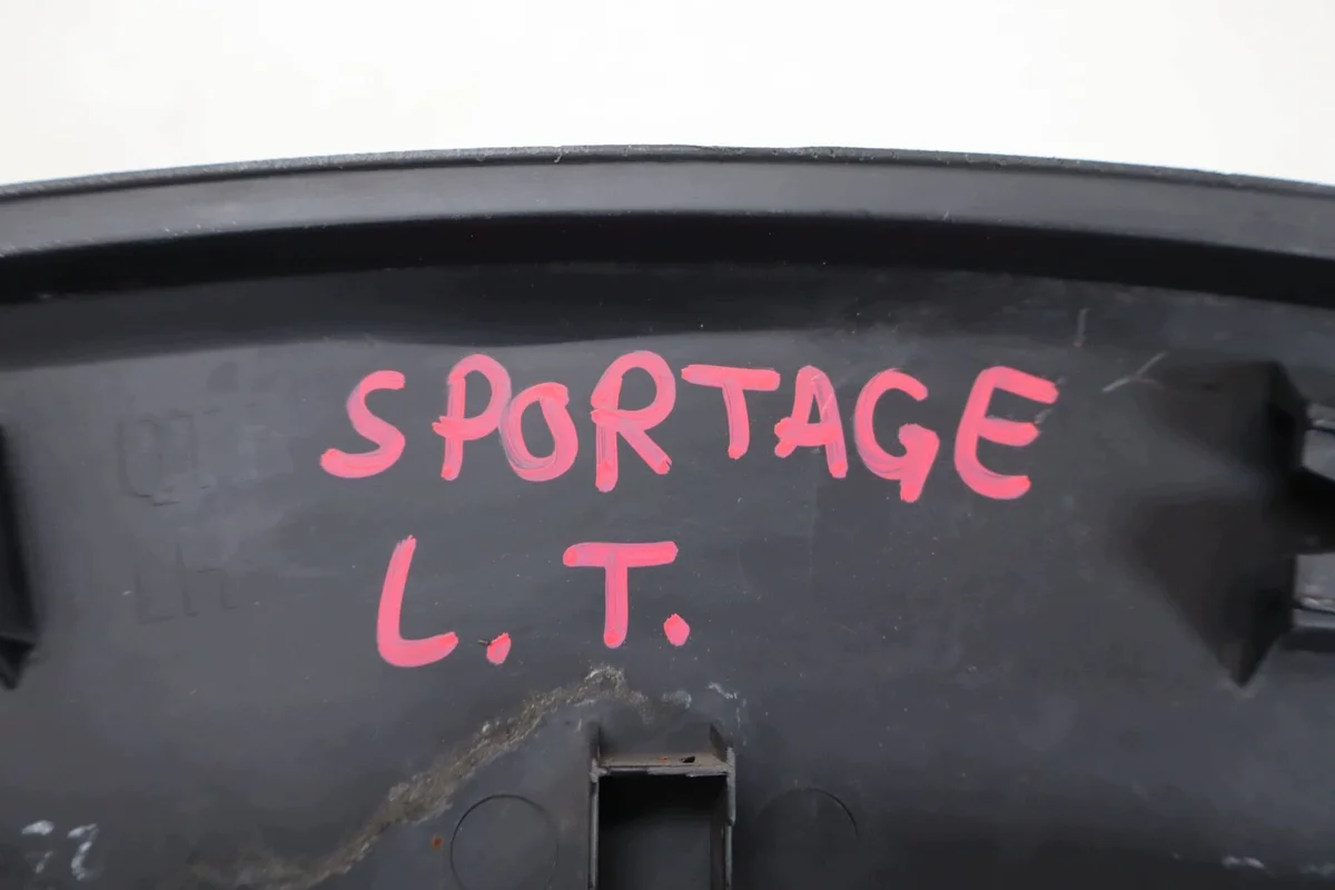 Moldura Guardabarros Kia Sportage III 87741-3U000 image 8