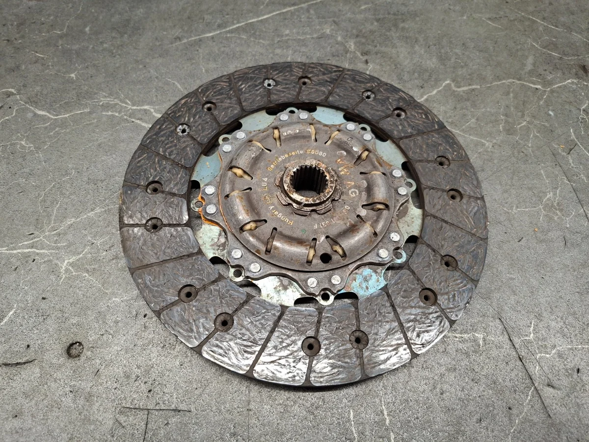 Disque d'embrayage Skoda Superb B8 04l141031f