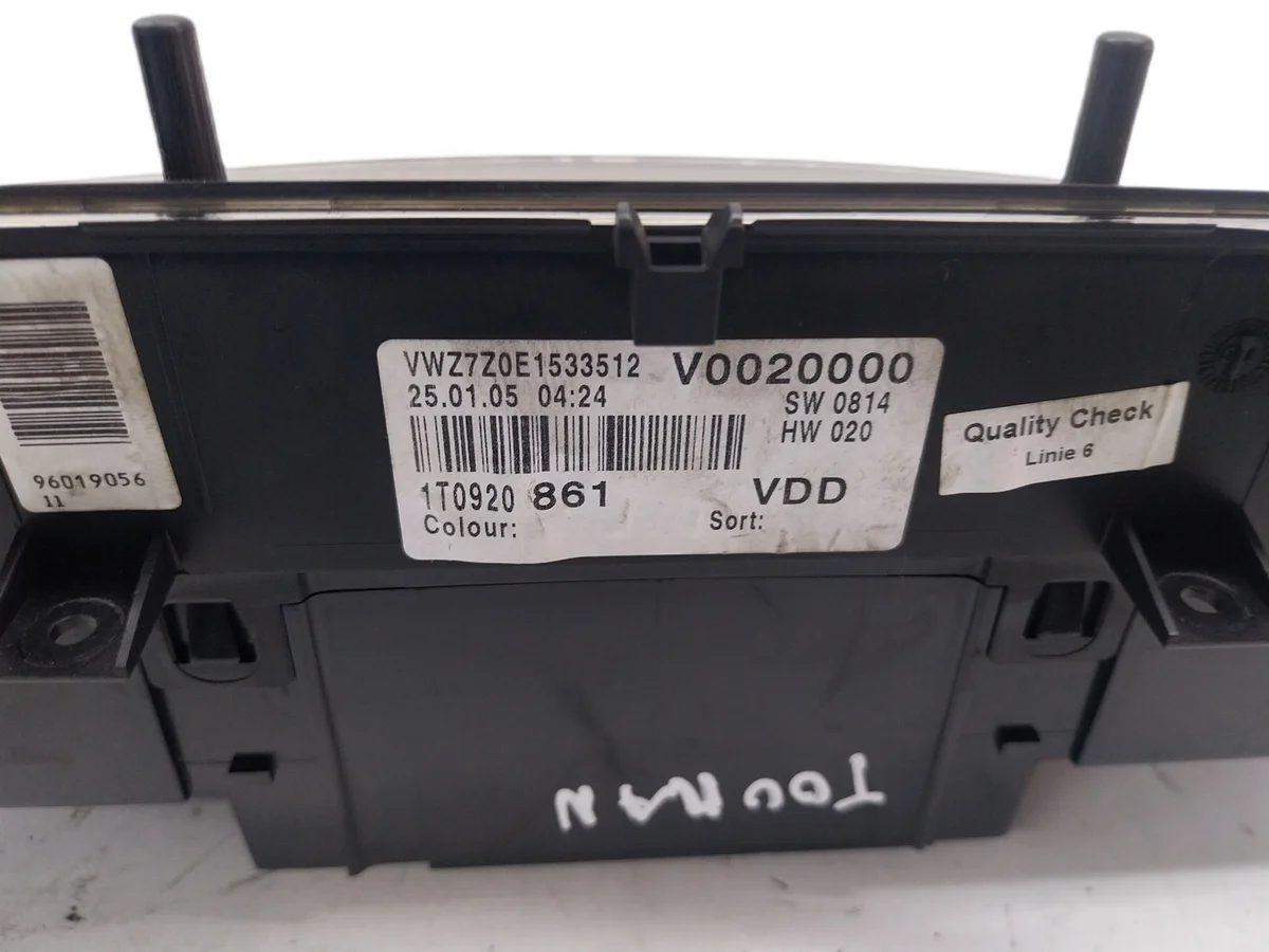 VW Touran 1.6 FSI Instrument Cluster 1T0920861