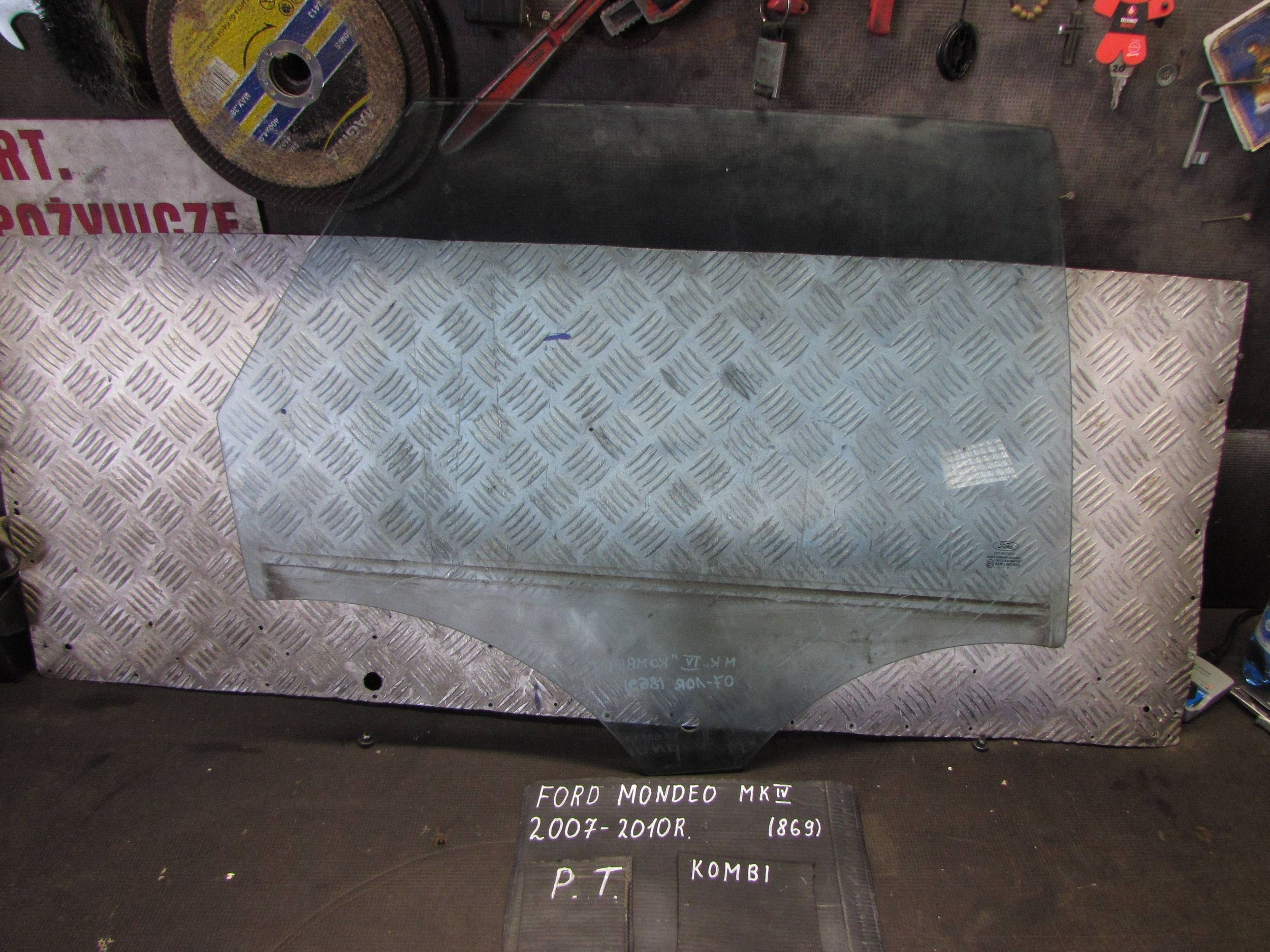 Seitenscheibe rechts hinten Ford Mondeo MK4 Kombi image 2