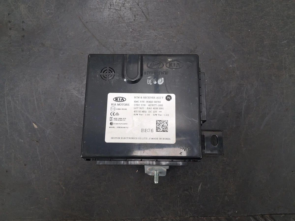 Kia Rio IV Module Contrôle 954B0-H8760