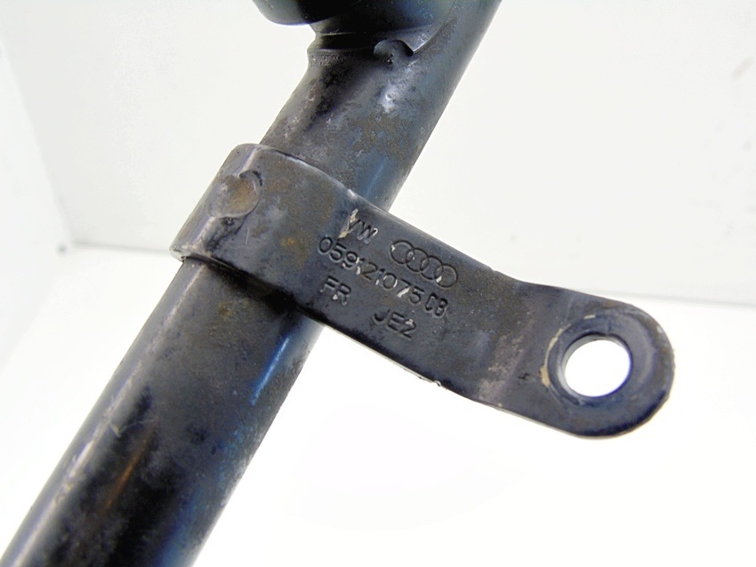 Durite d'eau Audi VW 3.0 TDI 059121075CB image 5