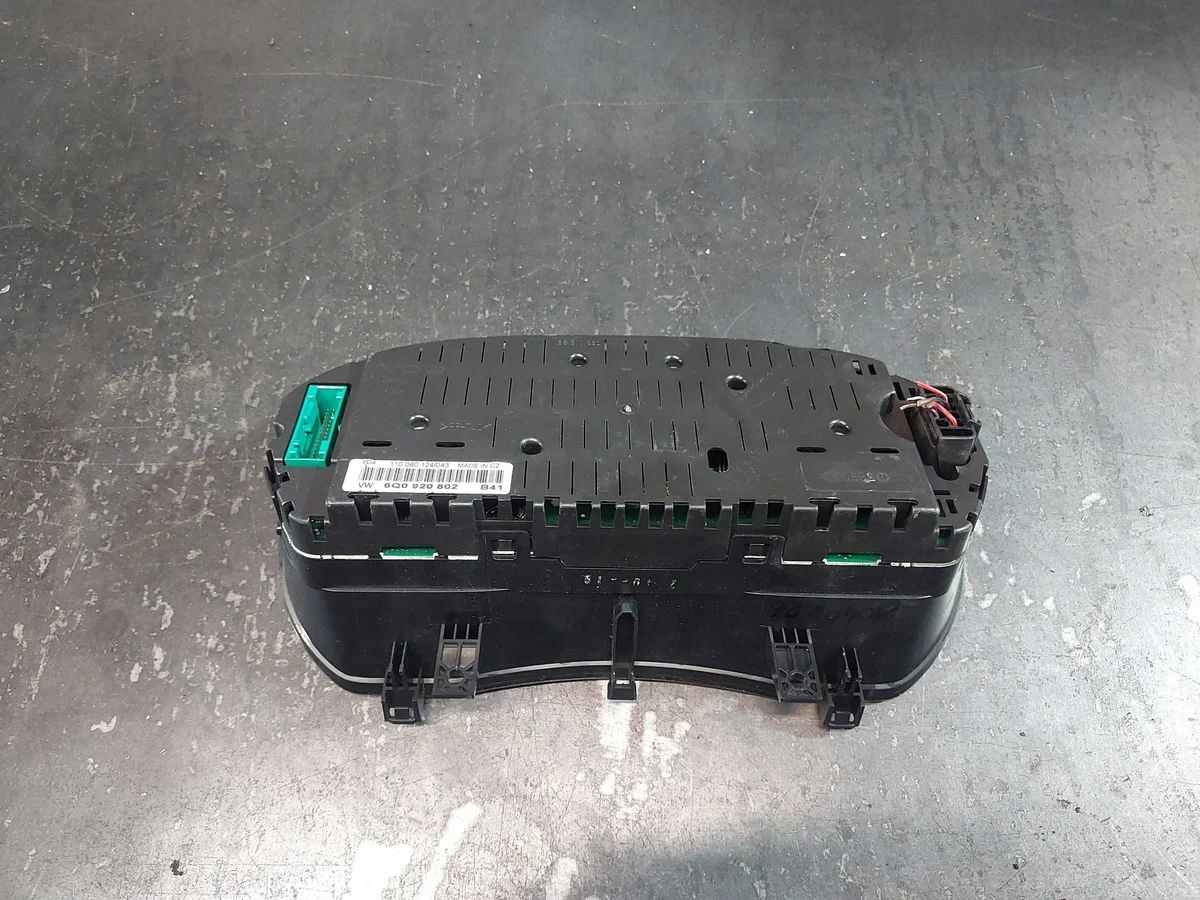Volkswagen OE 6Q0920802 - Compteur image 6