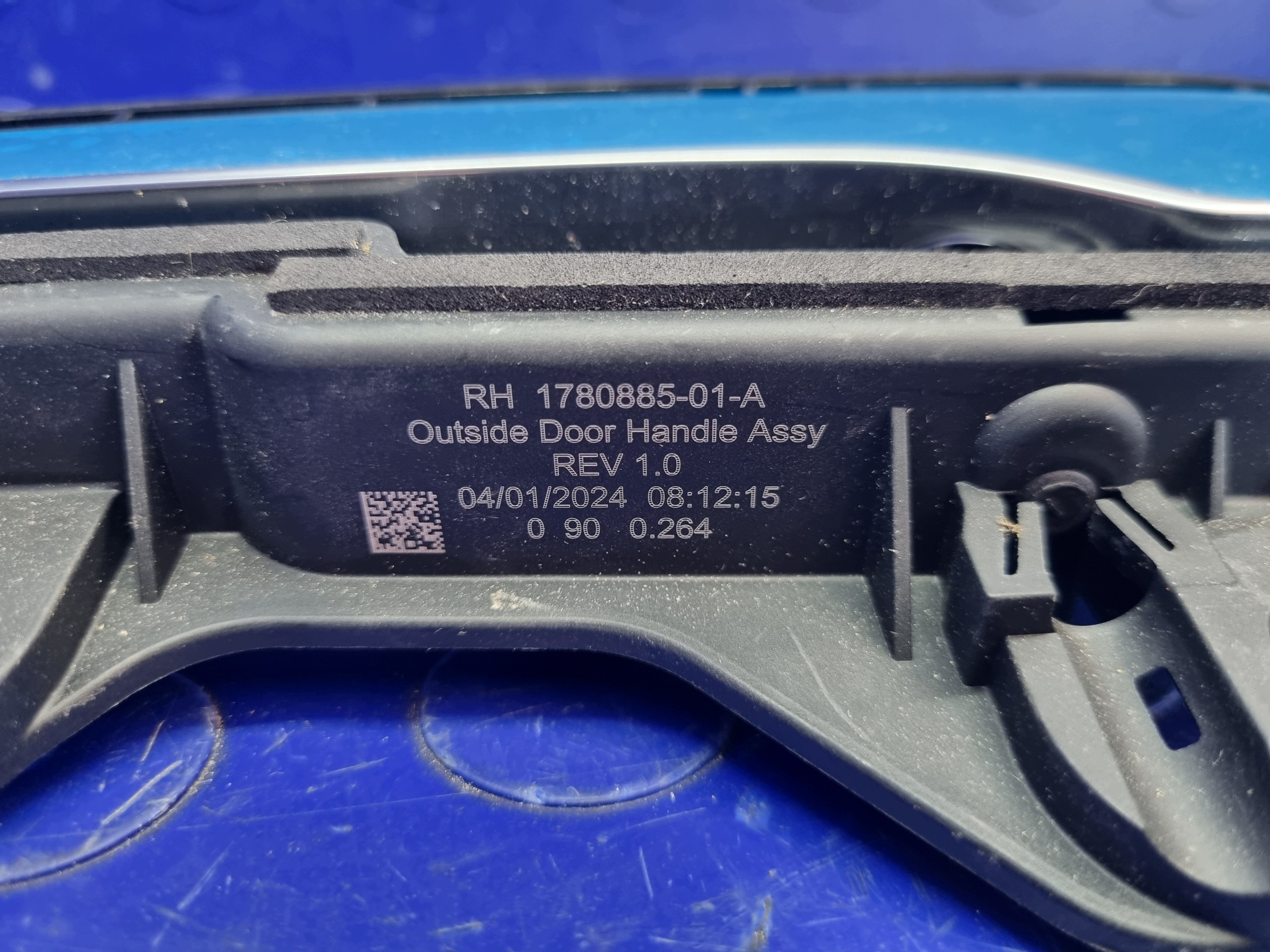 Bakre dörrhandtag höger Tesla Model 3 image 8