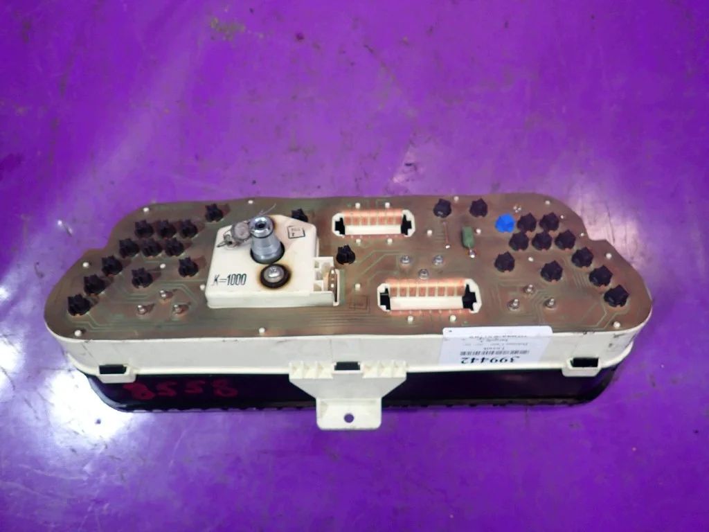 Polonez Caro 1.6 77HP HB 5D Dashboard 125KB3A9000