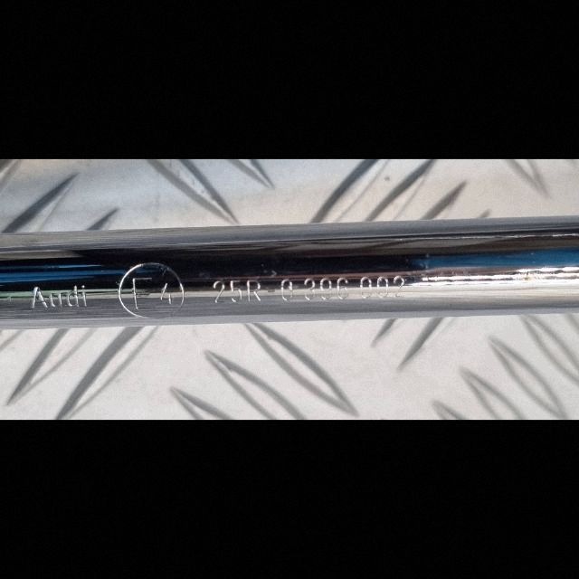 Audi A3 S3 8L Achterhoofdsteun Rechts 25R0396002 image 4
