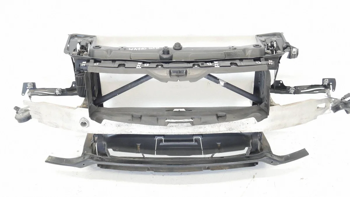 Etupalkki BMW F30 F31 7266194