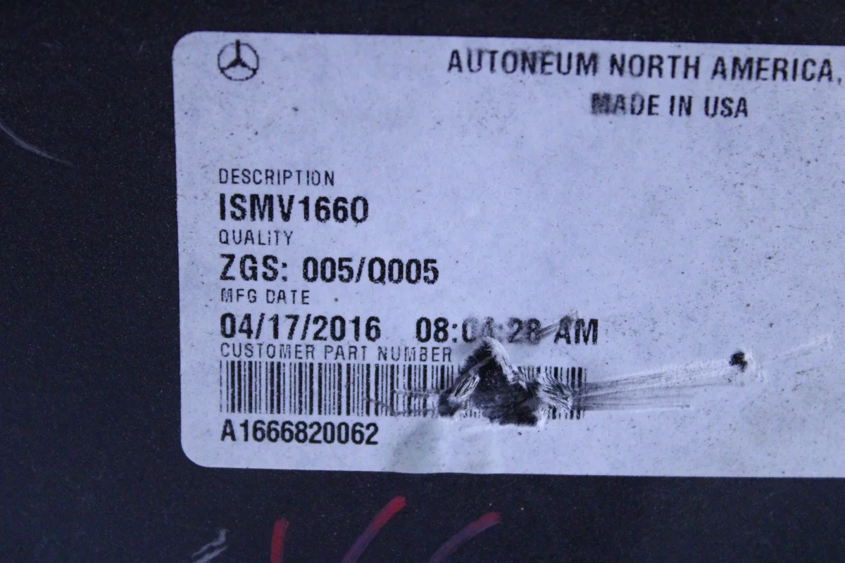 Mercedes W166 Proteção Isolamento A1666820062 image 3