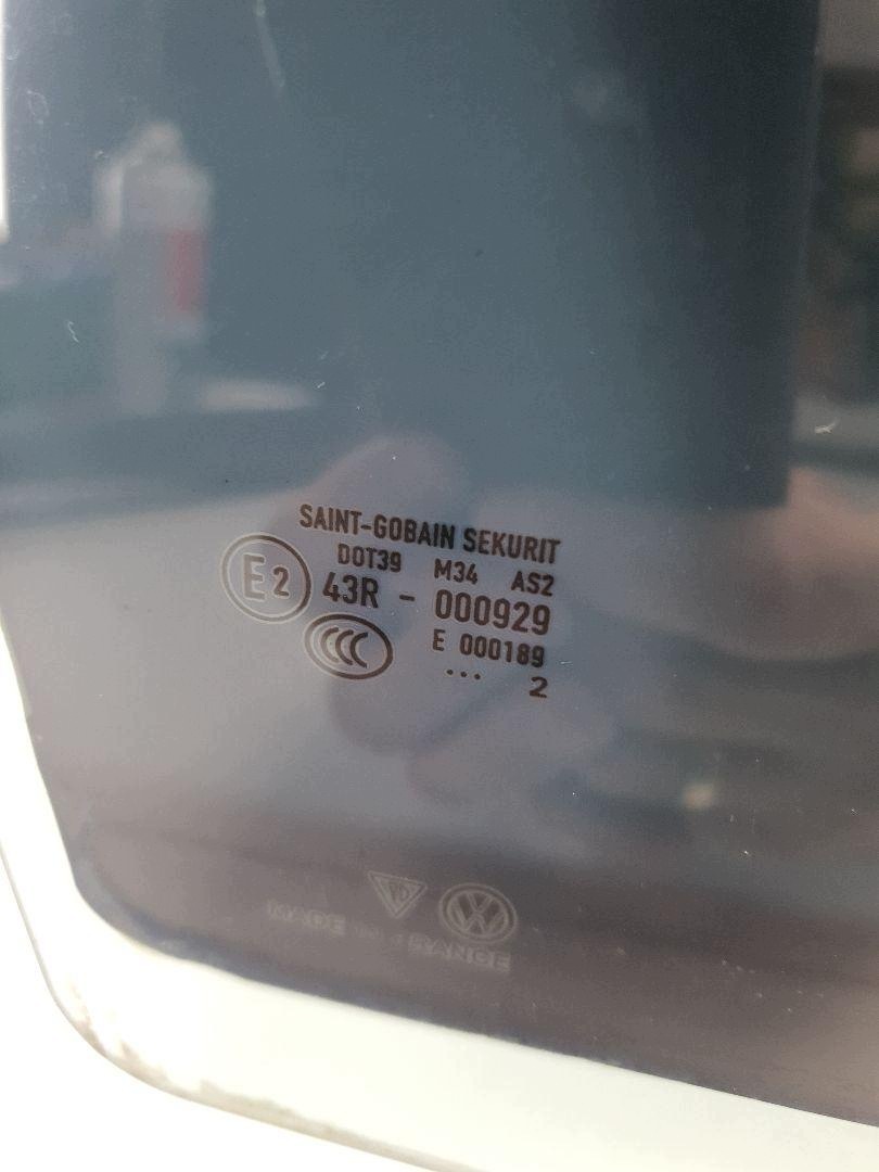 Taka prawa szyba drzwi VW Touareg II 43R-000929