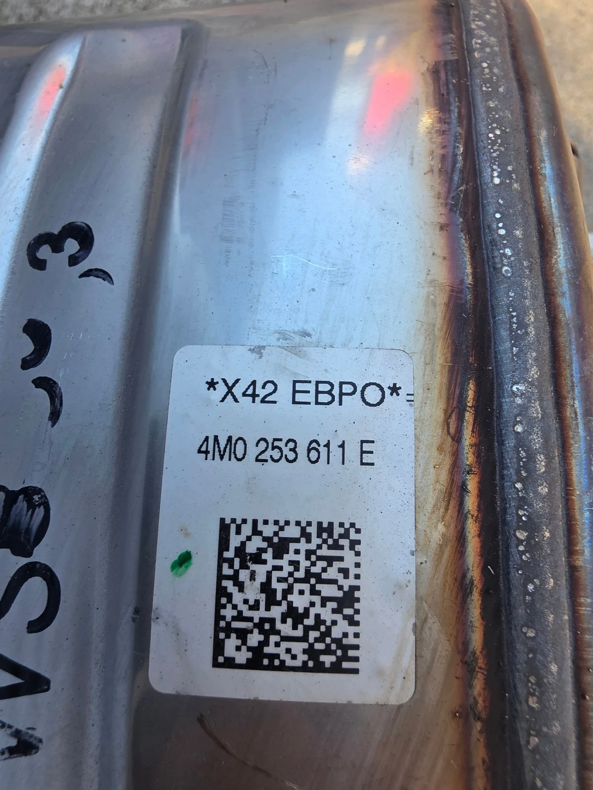 Exhaust Muffler for Lamborghini Urus 4M0253611E image 3