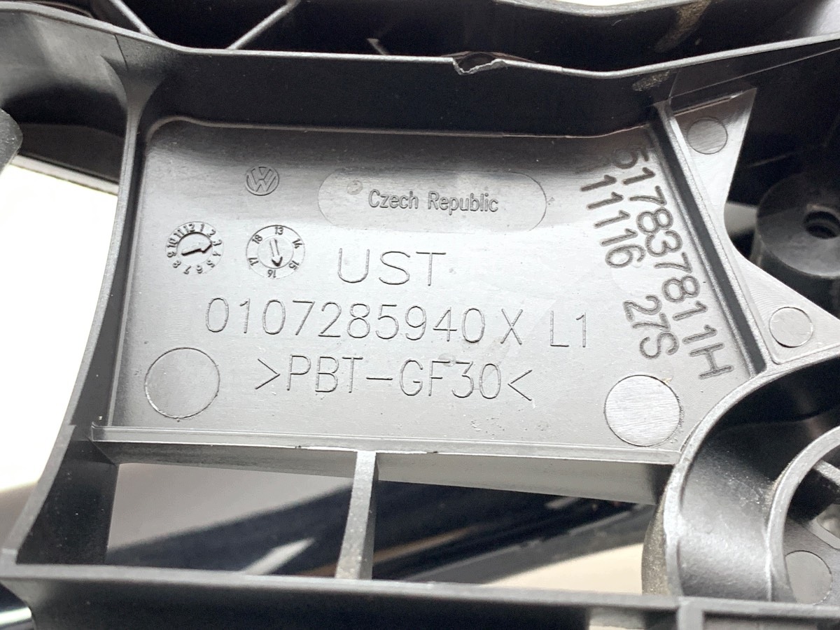 Maçaneta Porta Dianteira Esquerda VW Passat B8 image 3