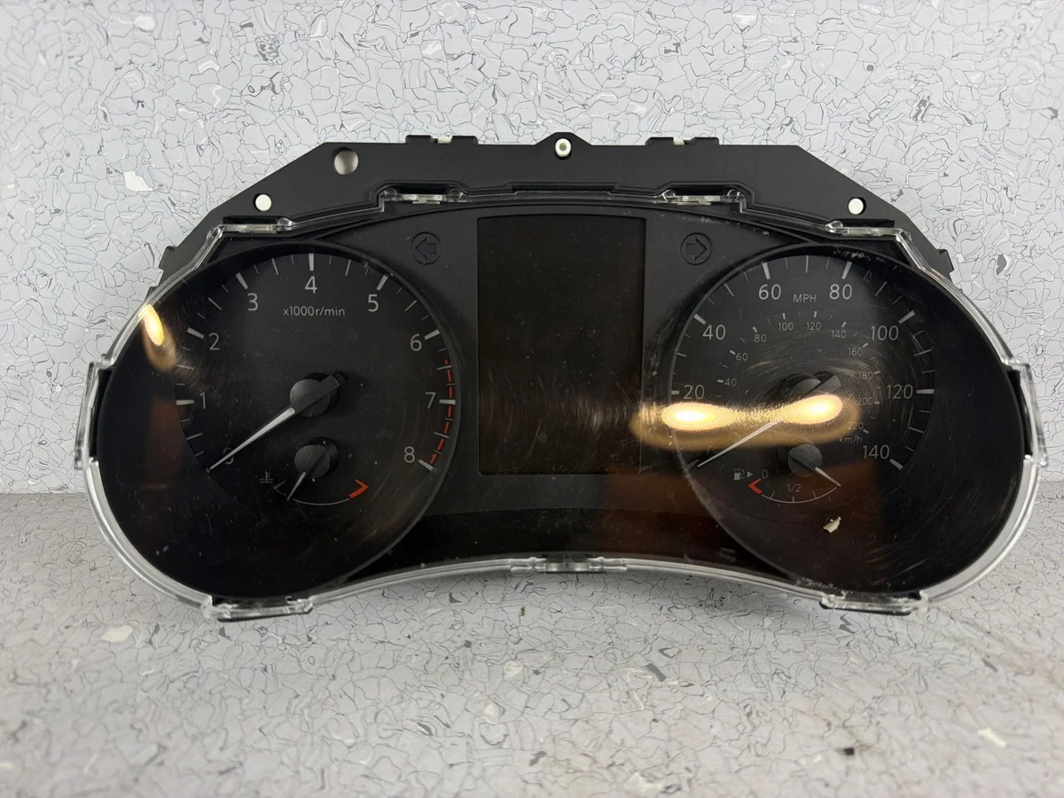 Cuentakilómetros Nissan Qashqai 15HP14BZ049 Usado