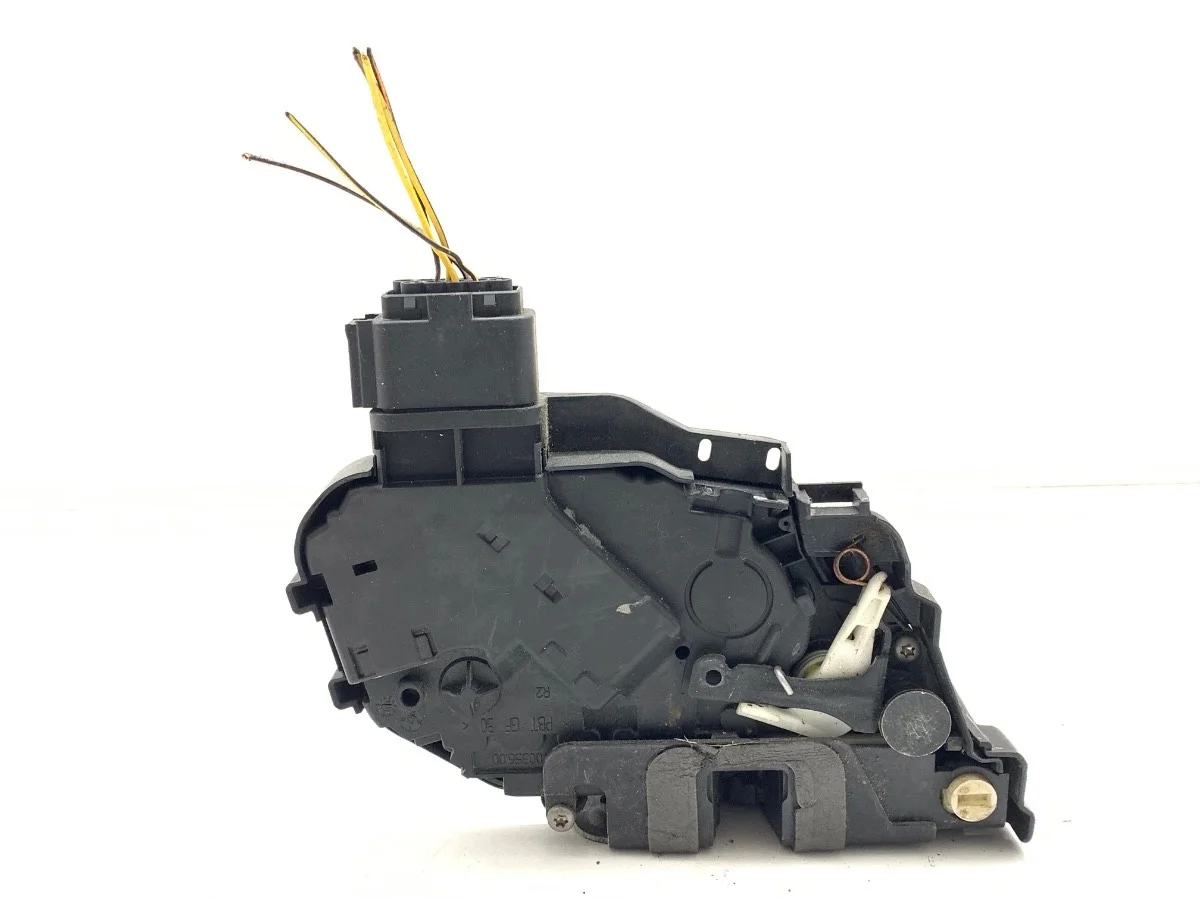 Takaamme oven lukko Ford Kuga I 8V4A-S26412-EA