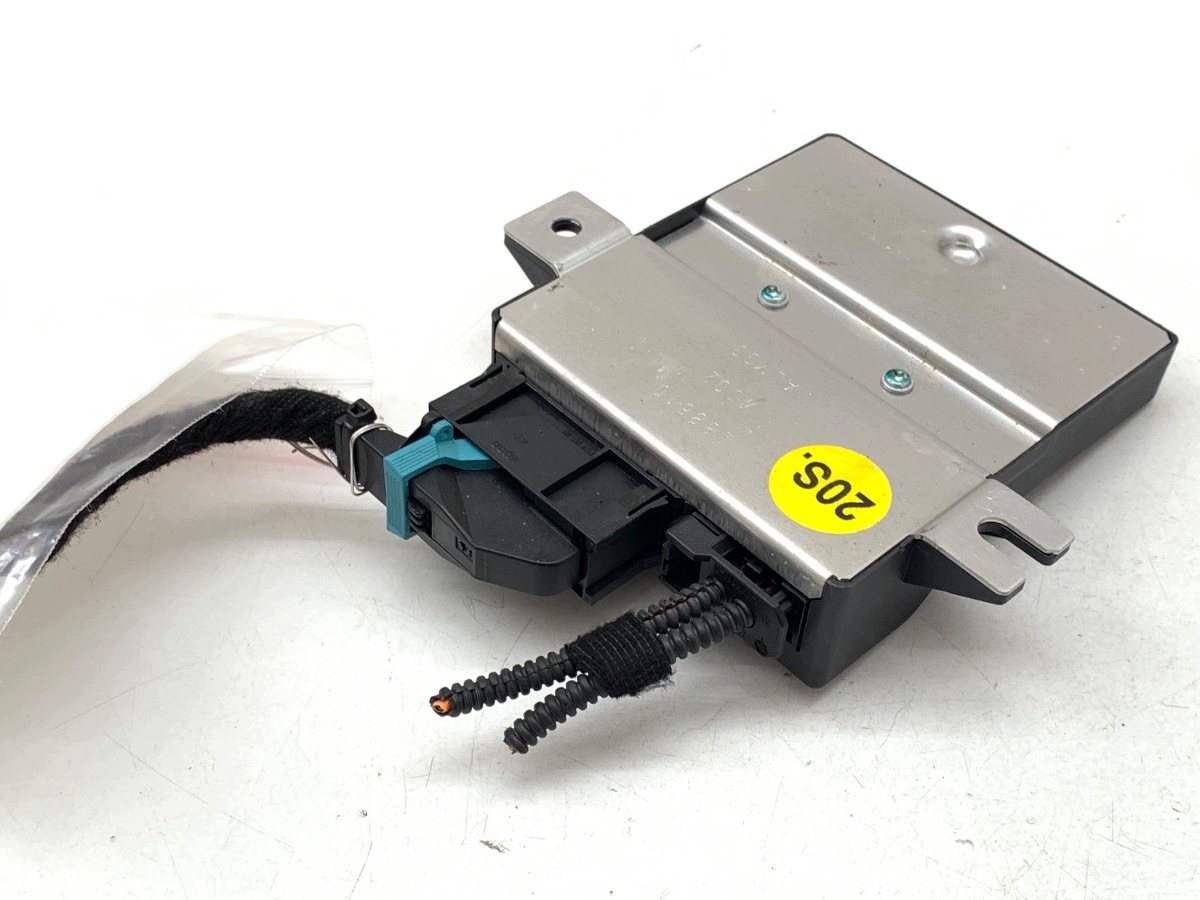 Audi A8 D3 Gateway-moduuli 4E0907468E