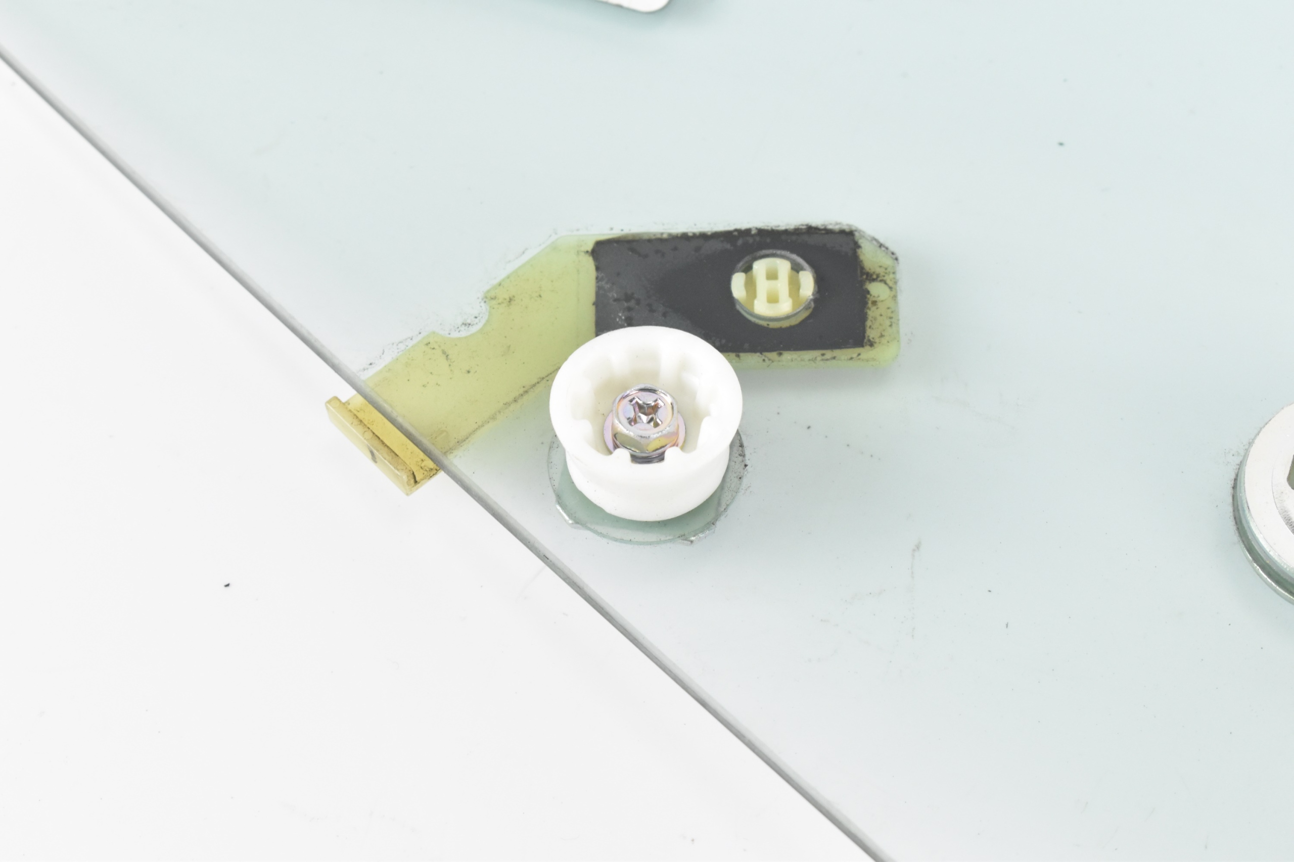 Seitenscheibe Tür links vorne Fiat 124 Spider OEM 6000613063 image 5