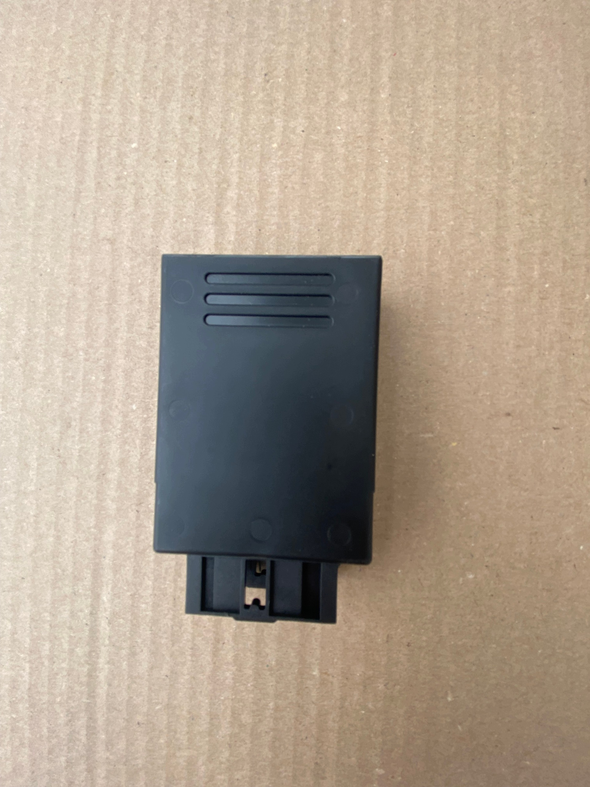 Polttoainepumpun ohjain BMW X5 X6 G05 G06