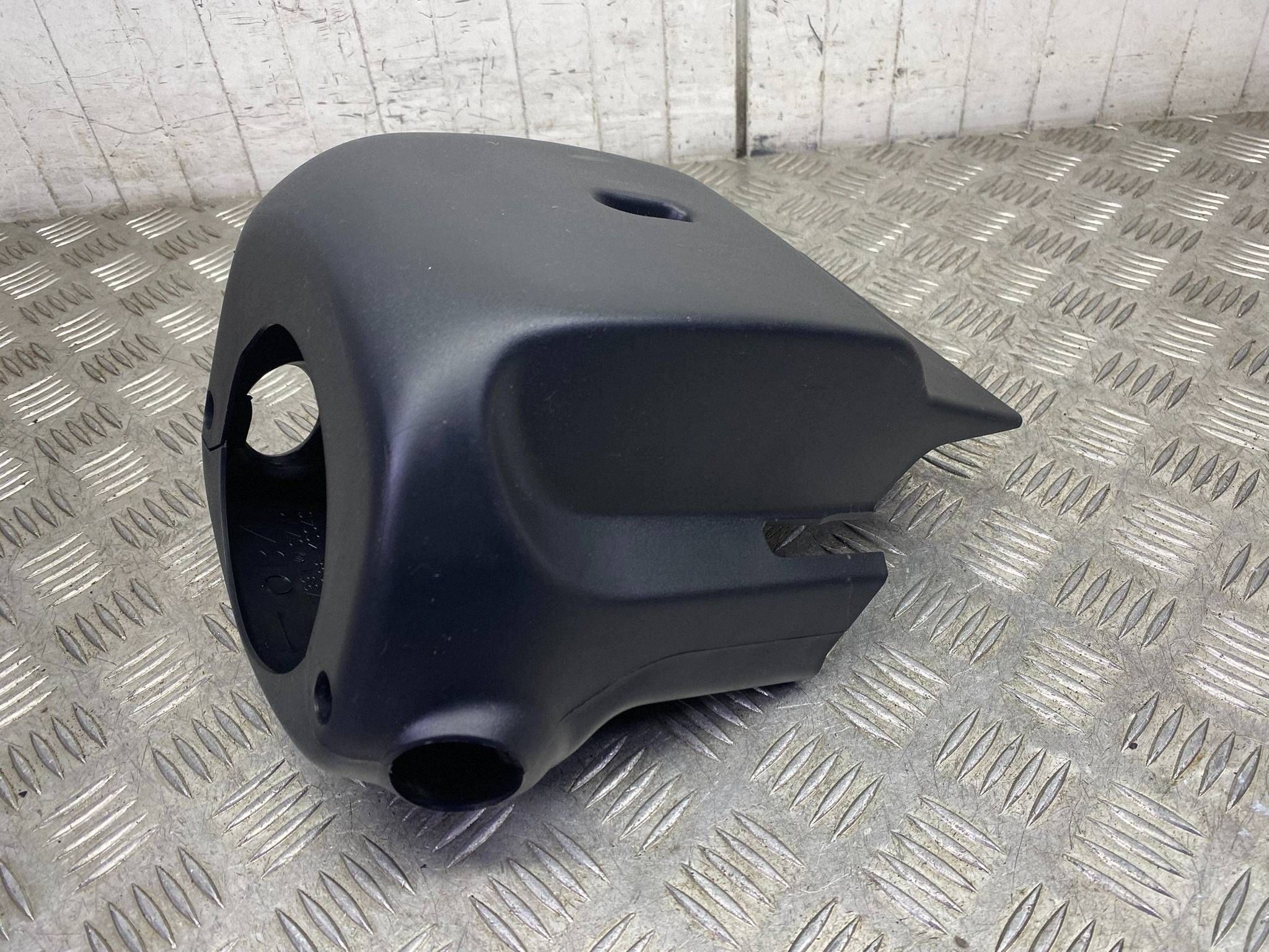 Copertura piantone sterzo Toyota Yaris IV Cross
