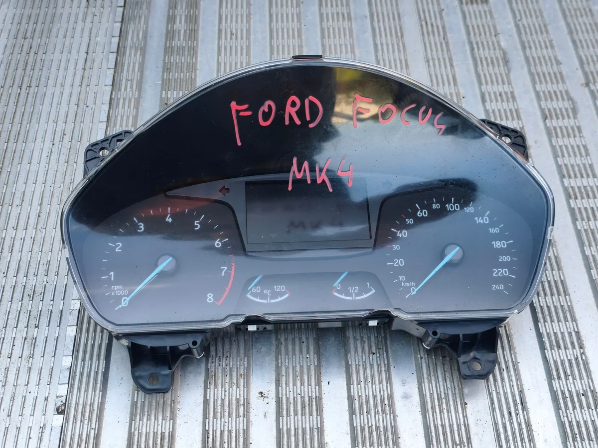 Mittaristo Ford JX7T-14C026-CAK Käytetty