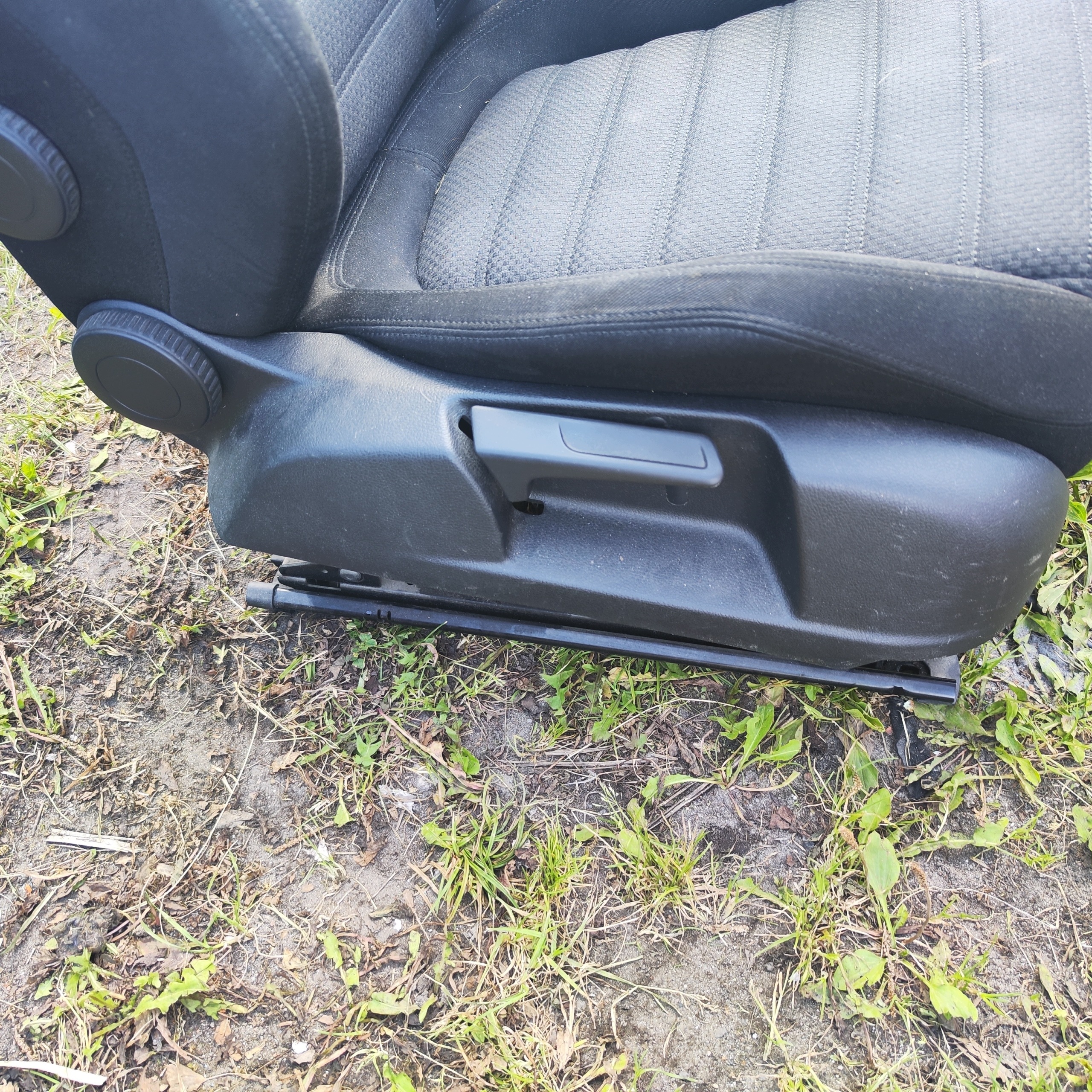 VW Passat B6 etumatkustajan istuin lämmitetty image 3