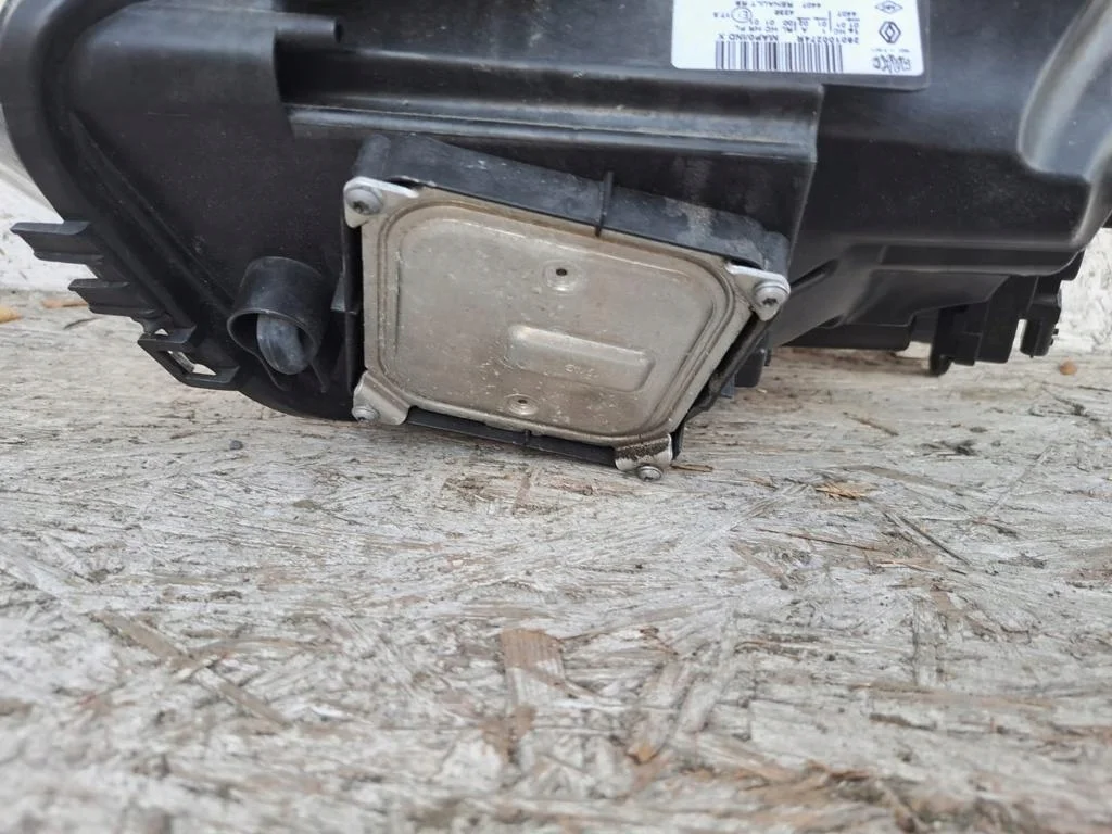 Höger strålkastare Renault Clio 4 Full LED image 6