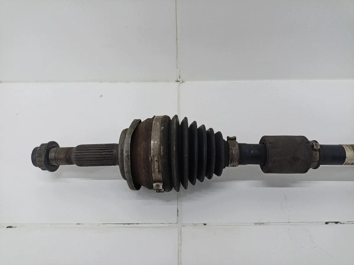 Front Left Axle Shaft Toyota Avensis 3 T270