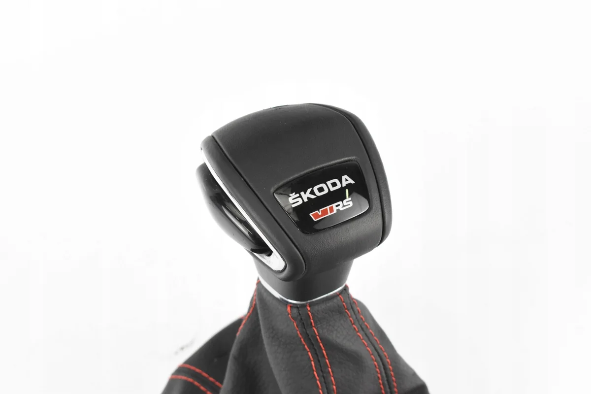 Palanca de cambios Skoda Kodiaq VRS UK Usada image 4