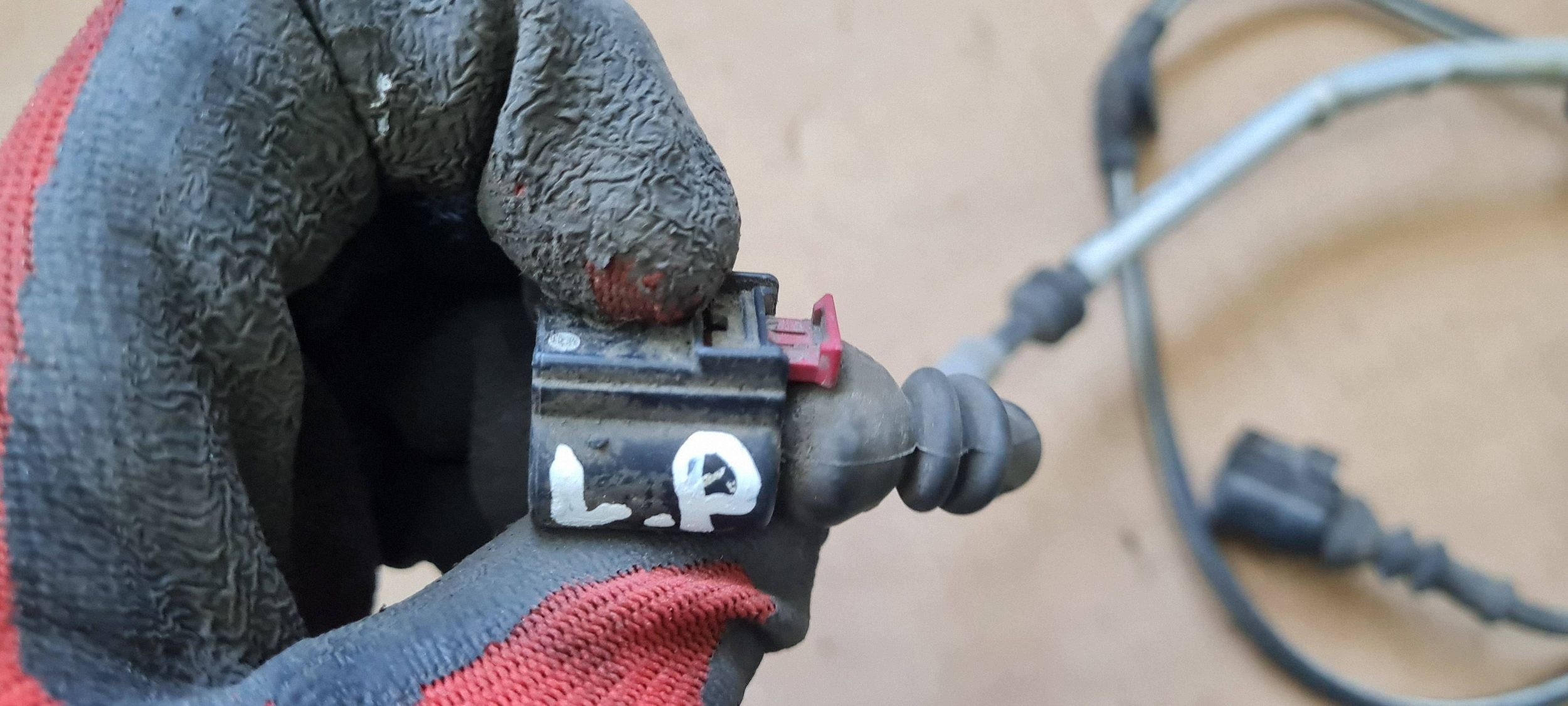 Audi A5 8W ABS Wheel Sensor Plug Left Front image 7