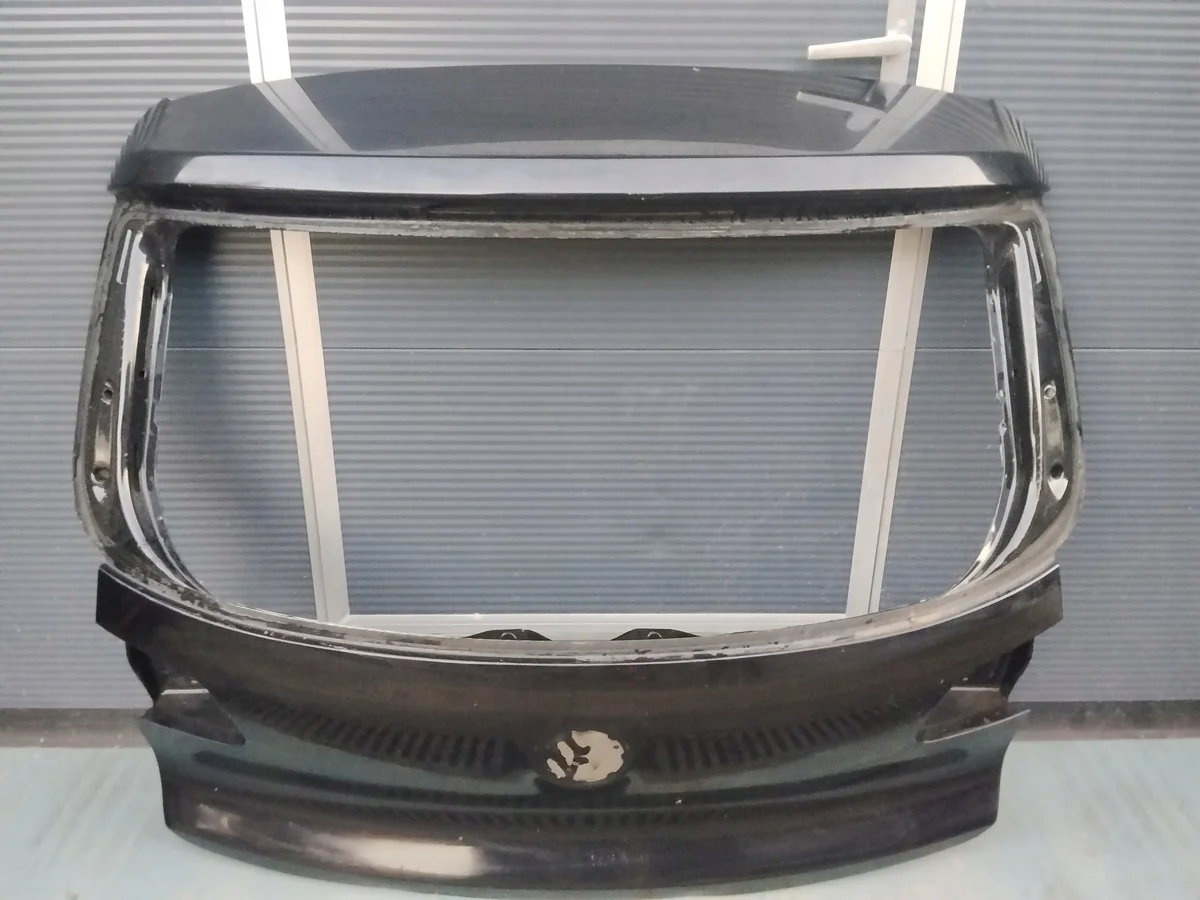 Tampa Traseira VW Tiguan 5N 2007-2018 Usada